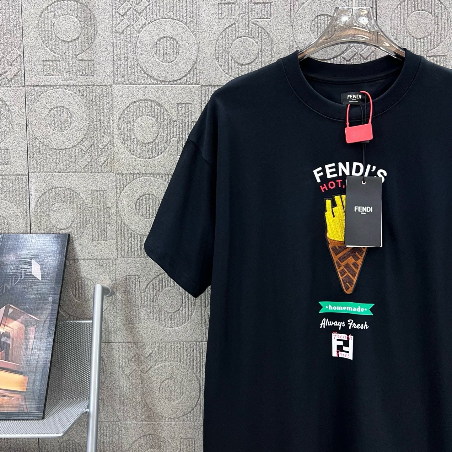 LuxluxHouse Best Quality Clothes Fendi T-shirt
