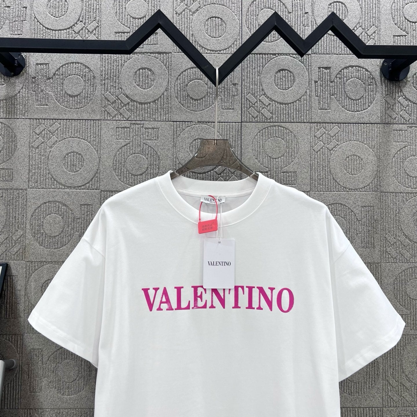 LuxluxHouse Best Quality Clothes Valentino T-shirt