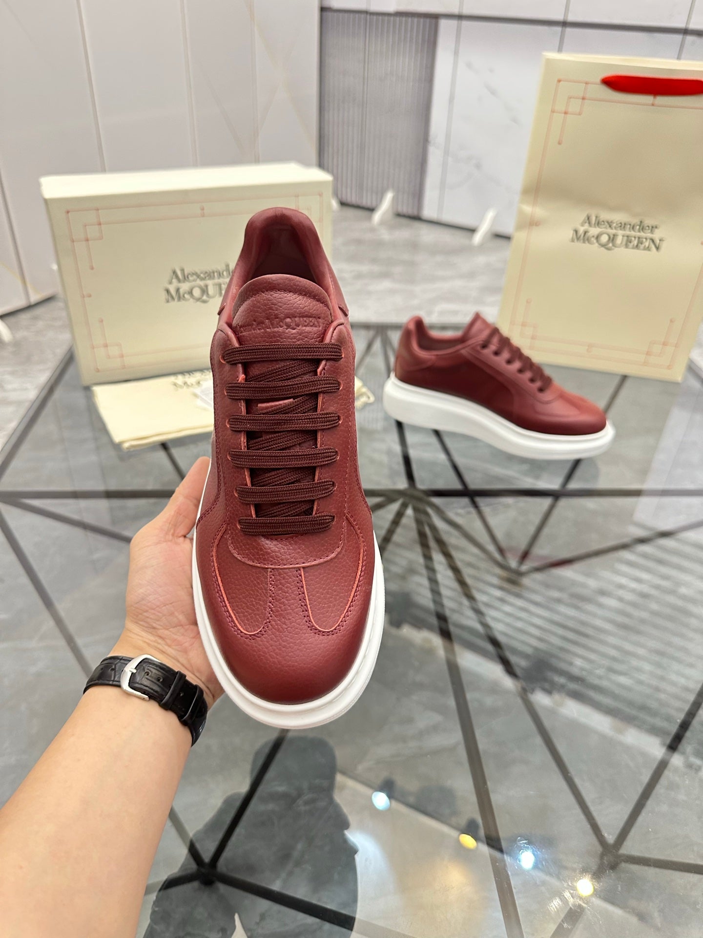 LuxluxHouse Best Quality Shoes Alexander McQueen