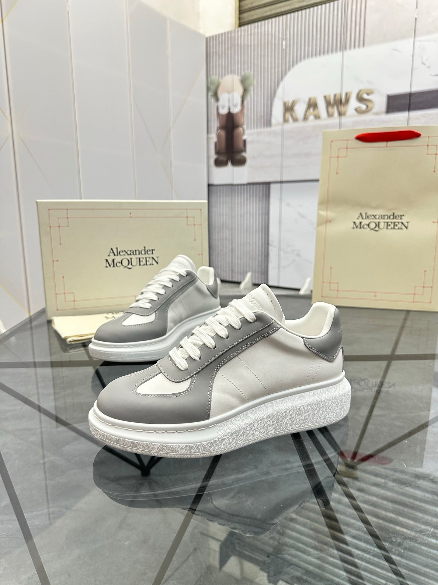 LuxluxHouse Best Quality Shoes Alexander McQueen