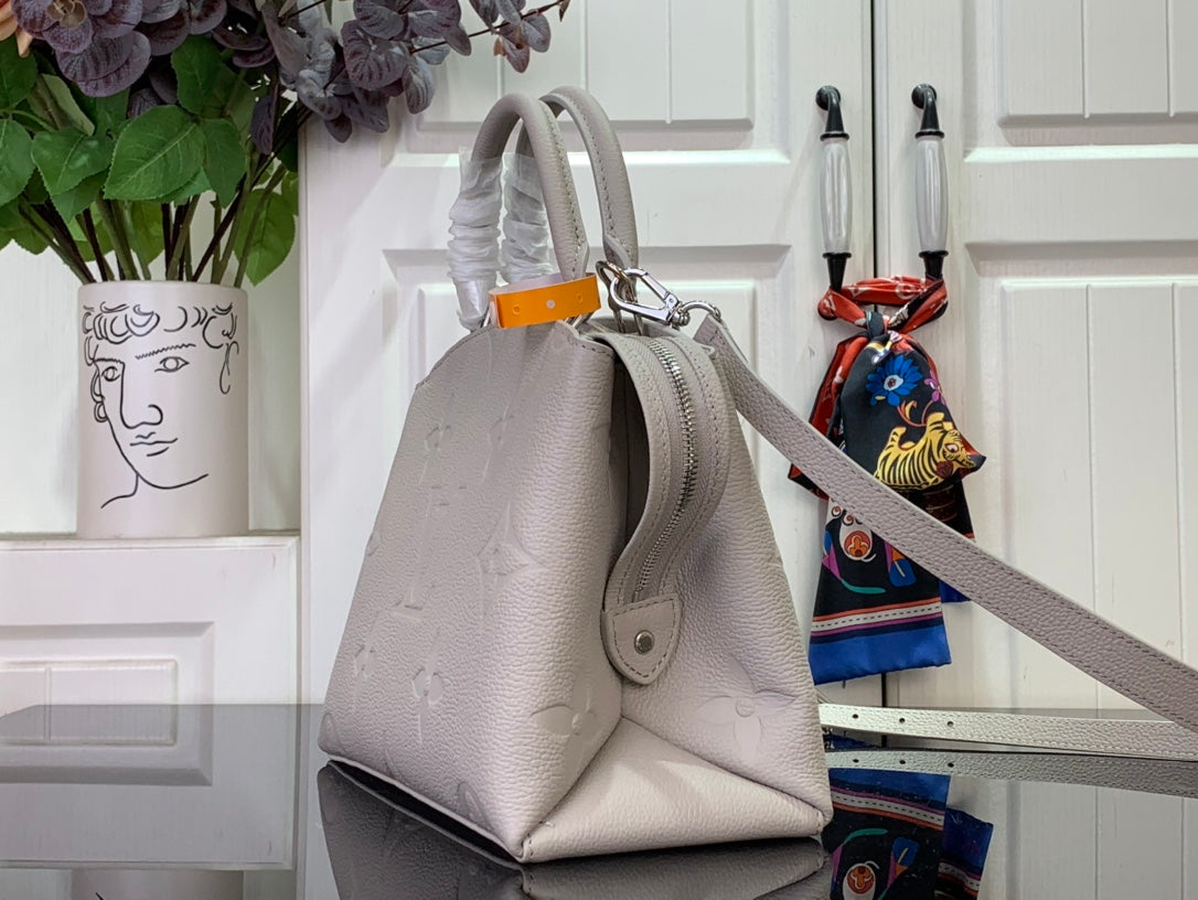 LuxluxHouse Best Quality Bags Louis Vuitton Men