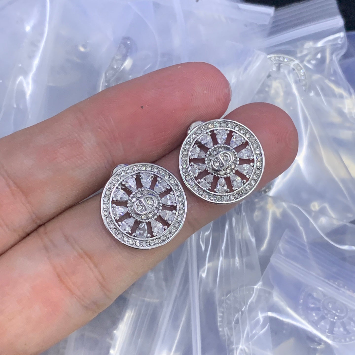 LuxluxHouse Low Price And High Quality Accessories Dior