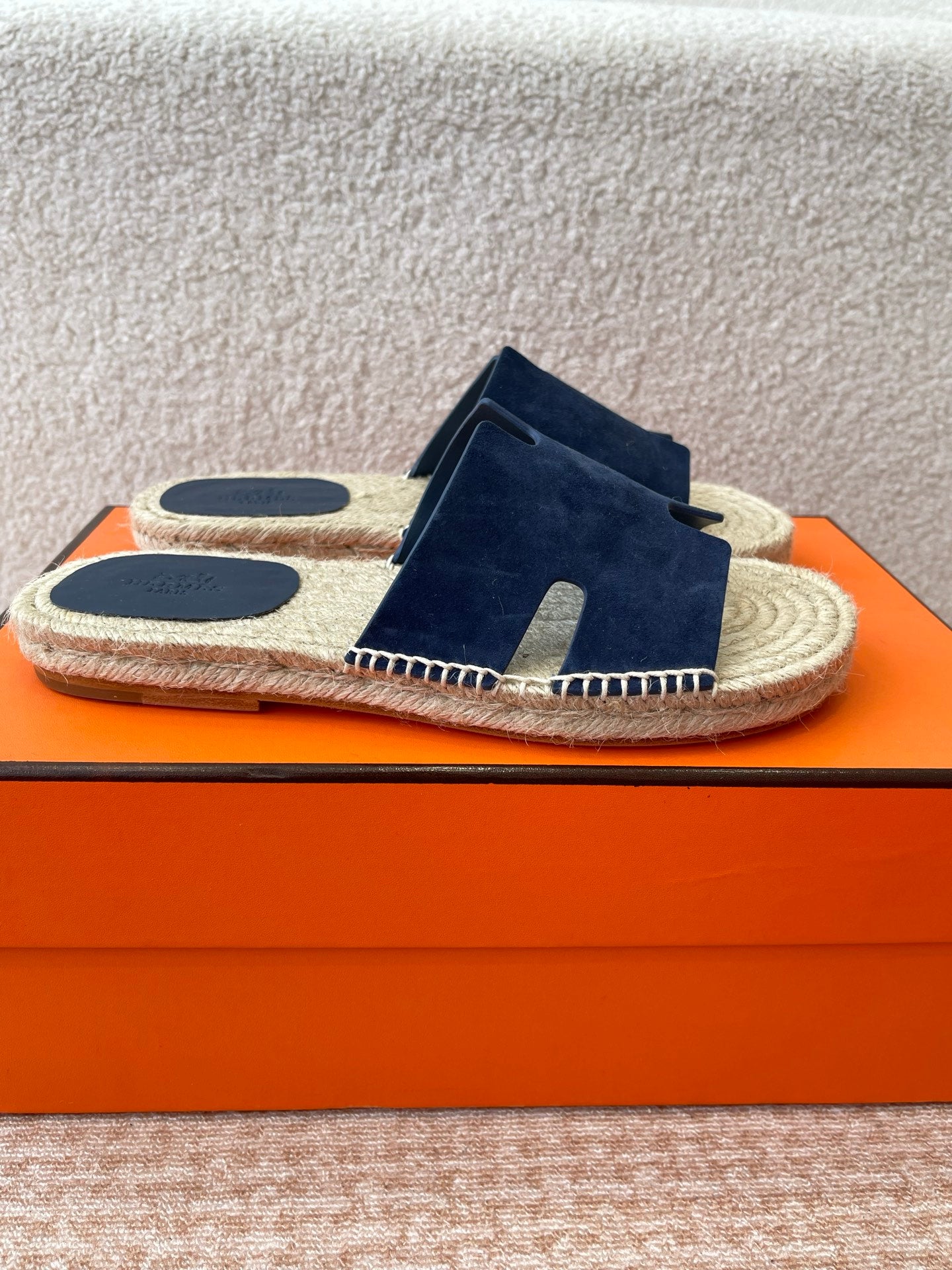 LuxluxHouse Best Quality Women Shoes Hermes