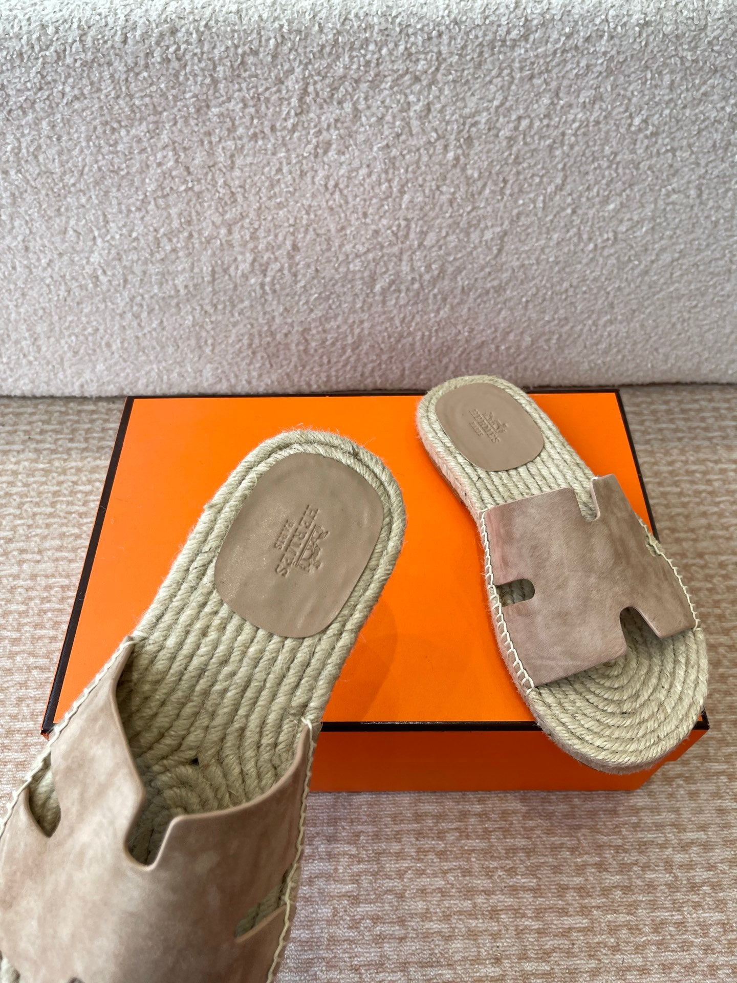 LuxluxHouse Best Quality Women Shoes Hermes