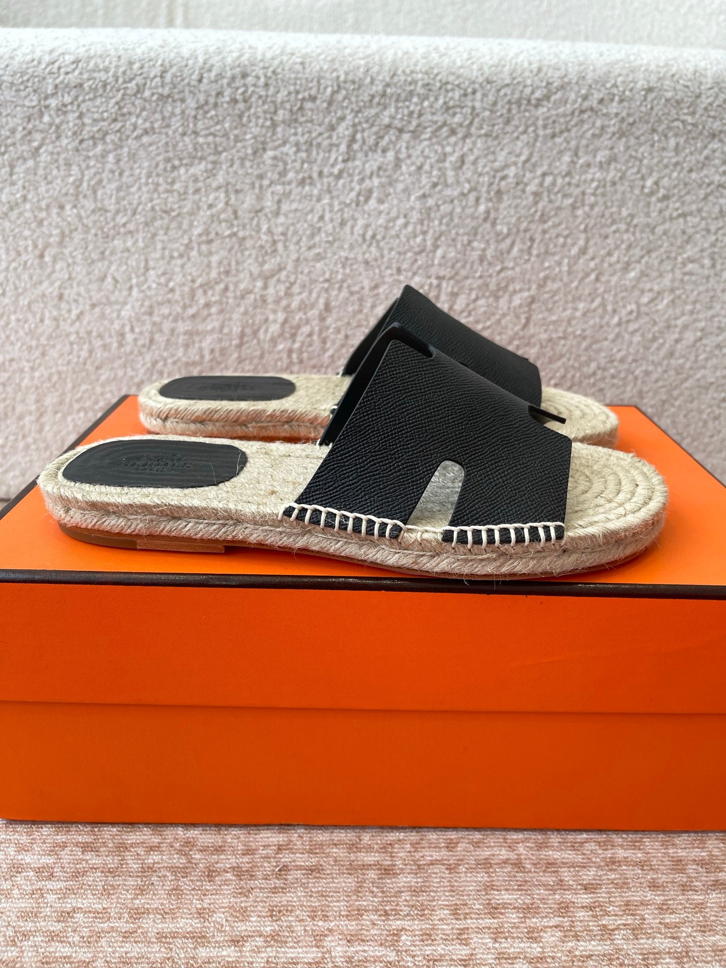 LuxluxHouse Best Quality Women Shoes Hermes