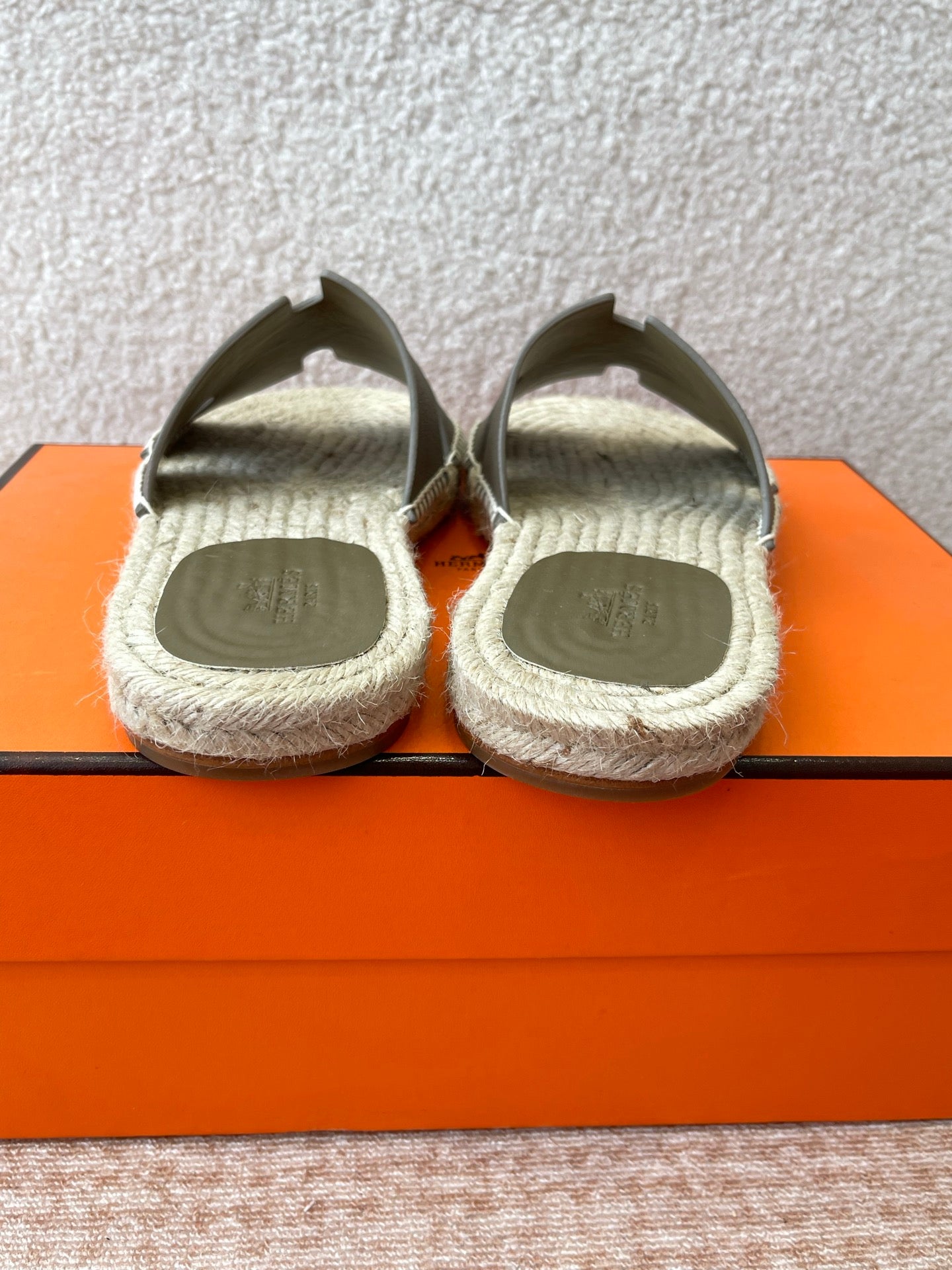 LuxluxHouse Best Quality Women Shoes Hermes