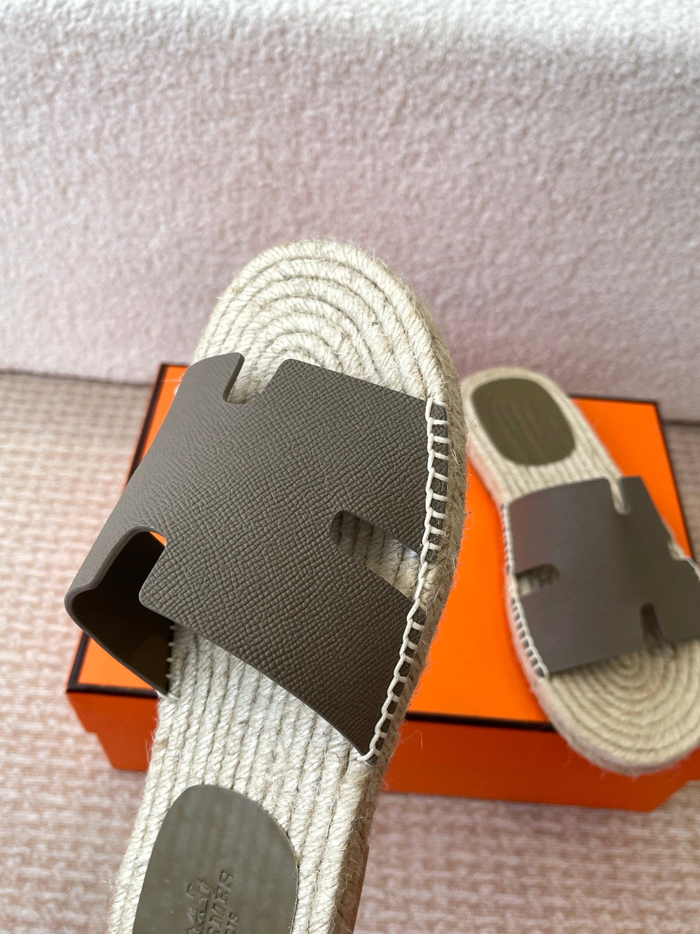 LuxluxHouse Best Quality Women Shoes Hermes