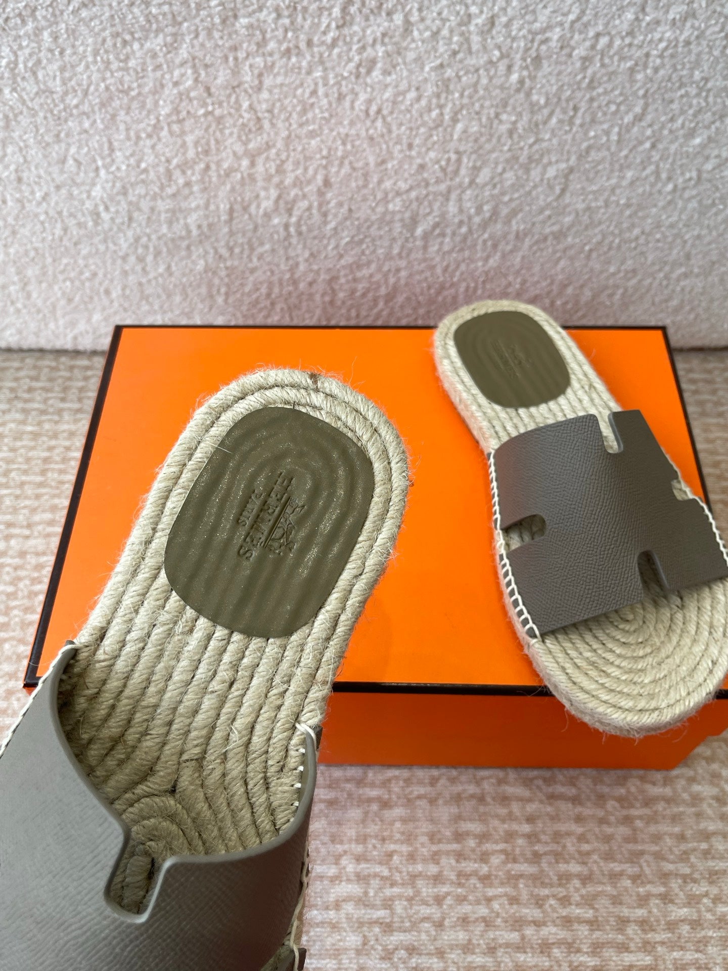 LuxluxHouse Best Quality Women Shoes Hermes