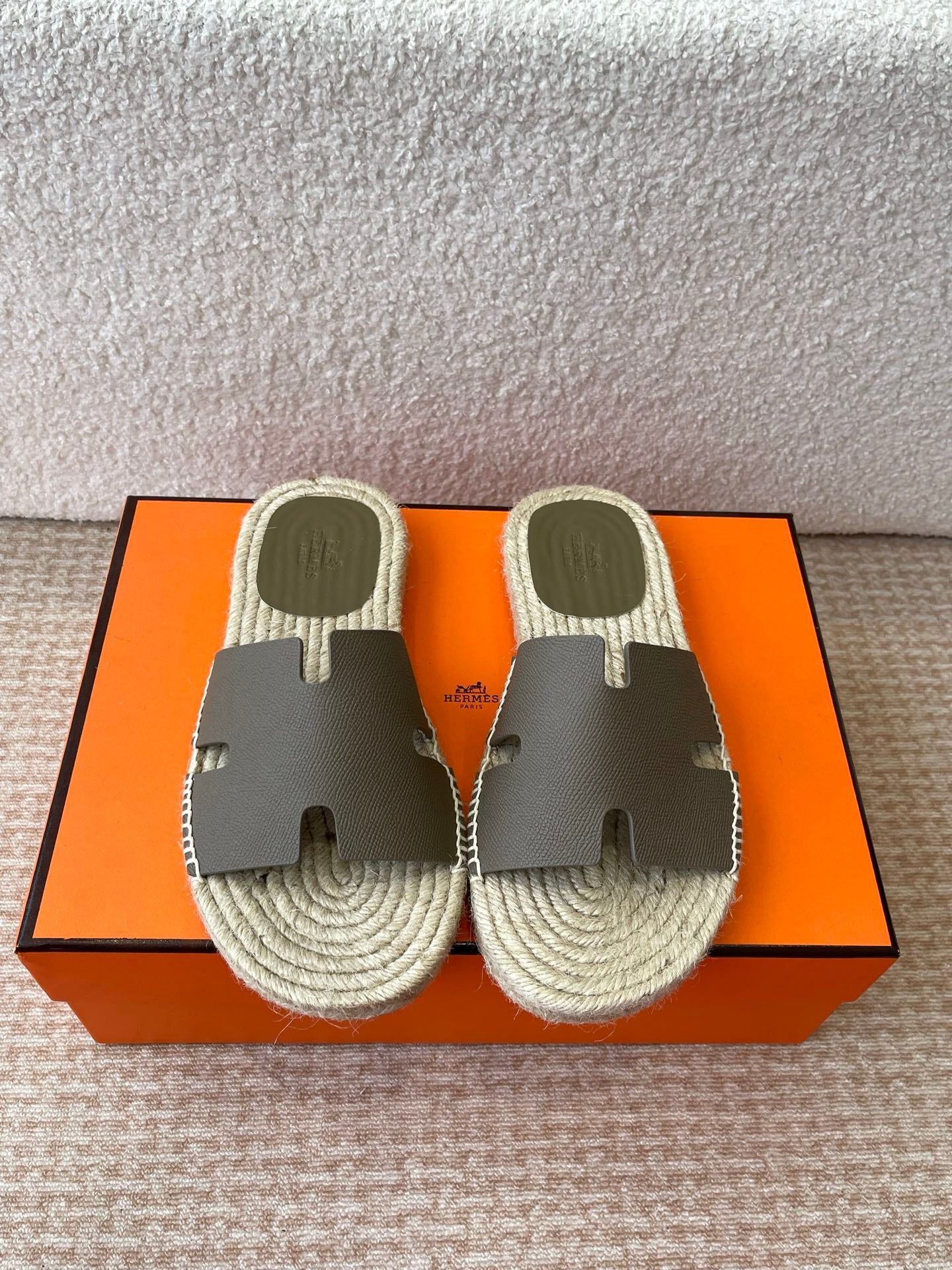 LuxluxHouse Best Quality Women Shoes Hermes
