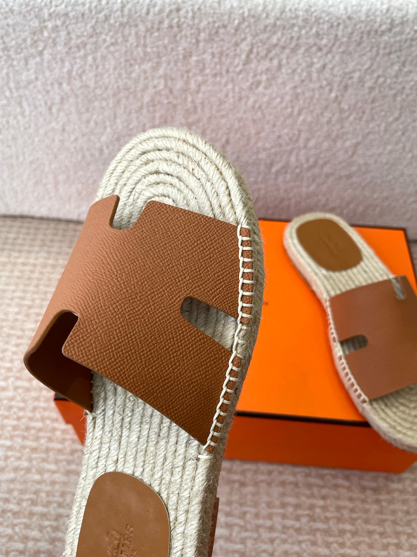 LuxluxHouse Best Quality Women Shoes Hermes