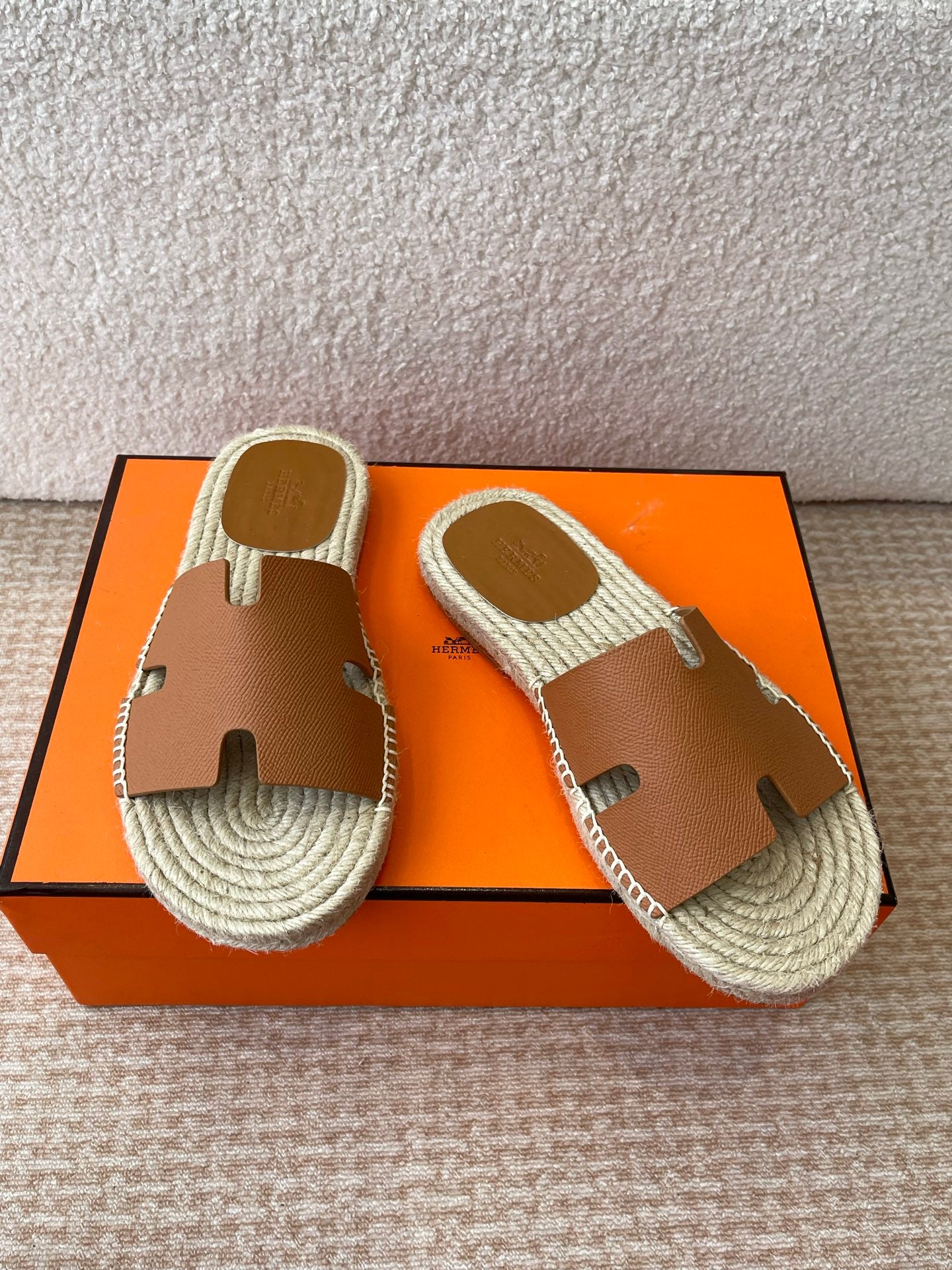 LuxluxHouse Best Quality Women Shoes Hermes