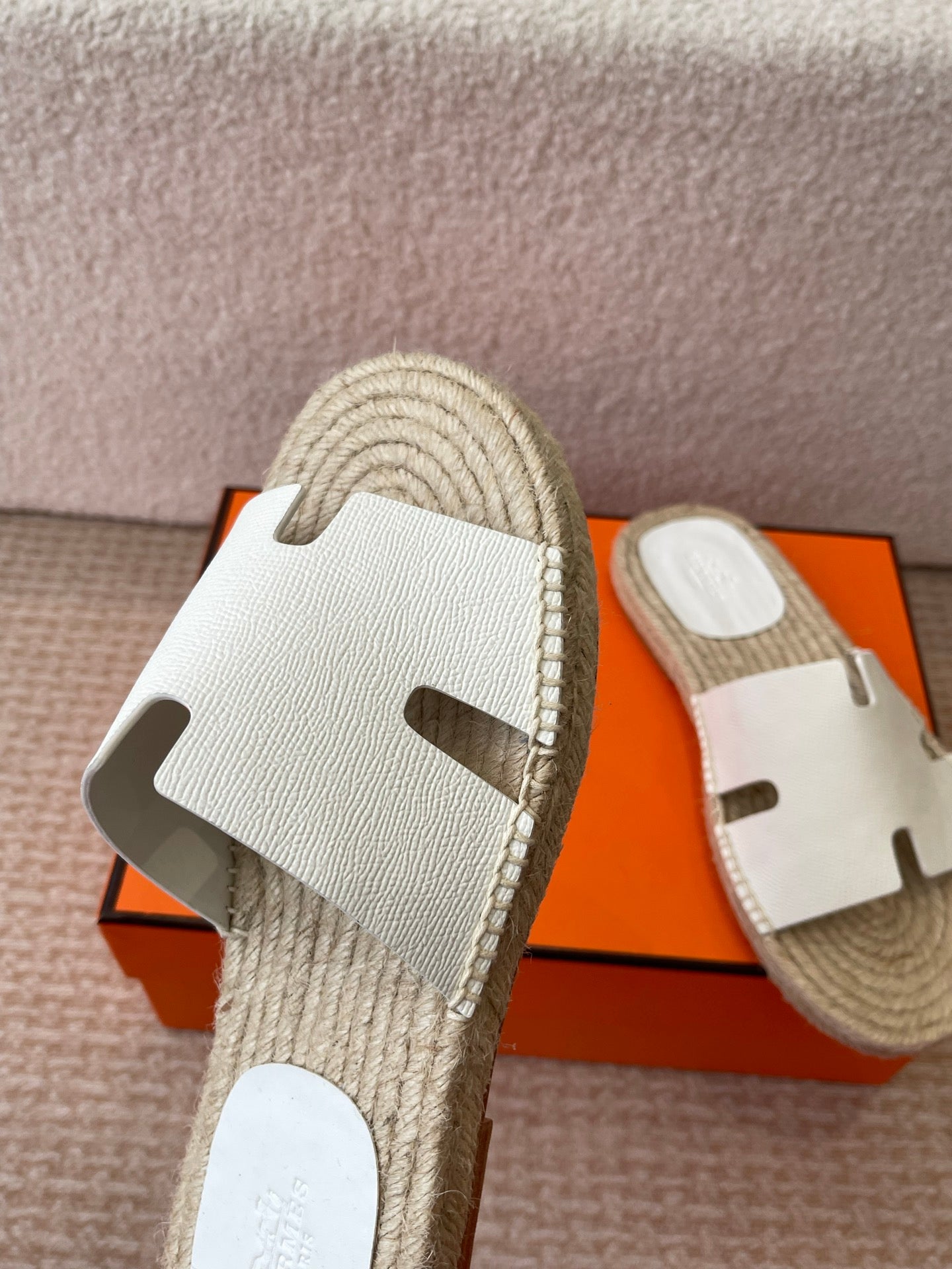 LuxluxHouse Best Quality Women Shoes Hermes
