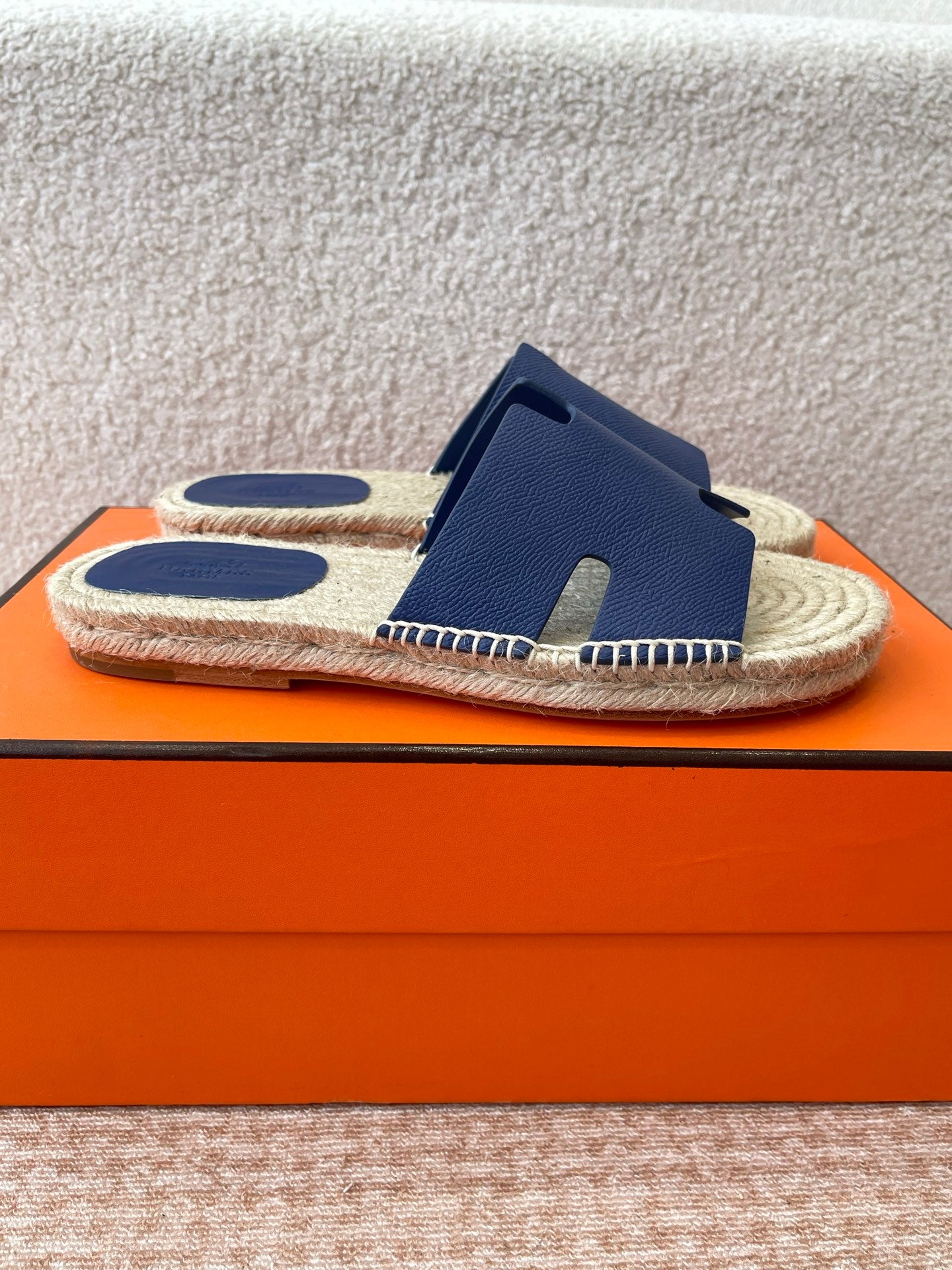 LuxluxHouse Best Quality Women Shoes Hermes