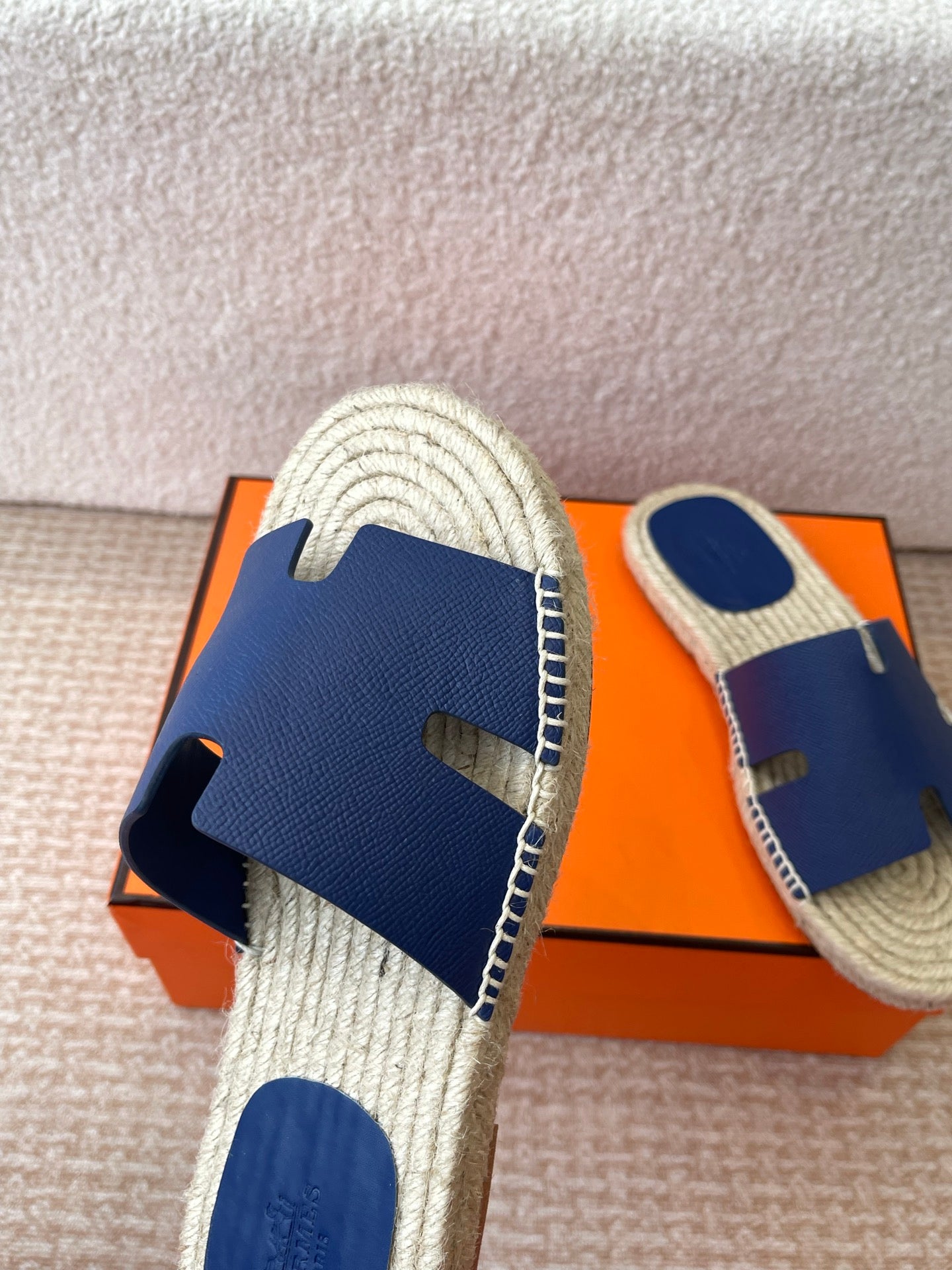 LuxluxHouse Best Quality Women Shoes Hermes