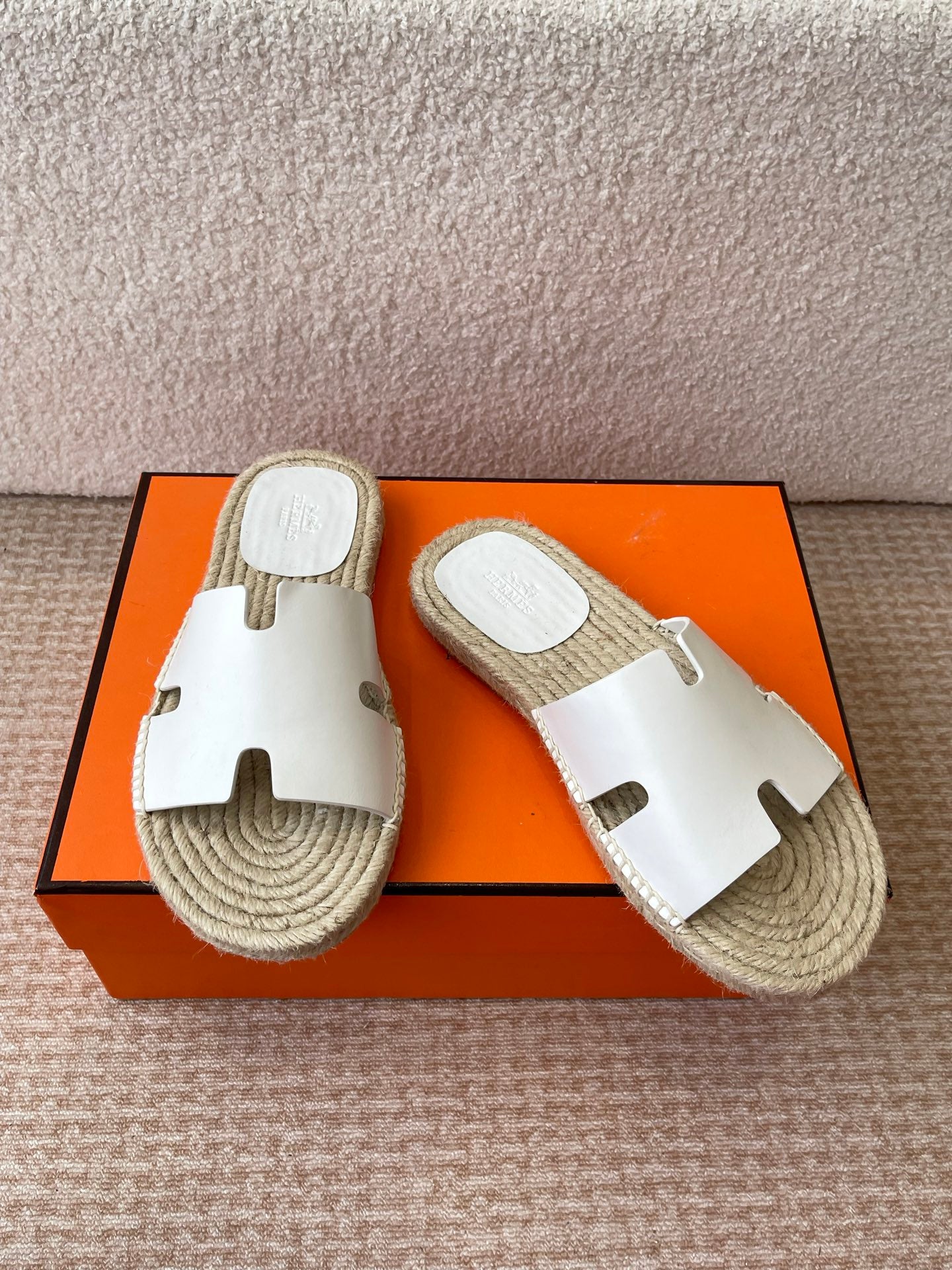 LuxluxHouse Best Quality Women Shoes Hermes