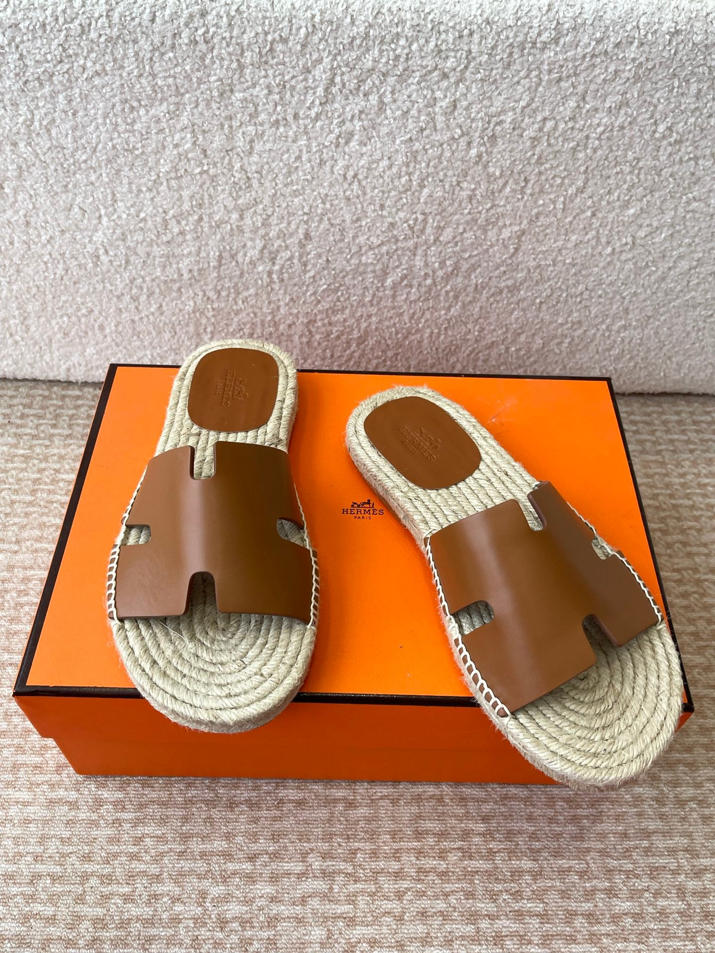LuxluxHouse Best Quality Women Shoes Hermes