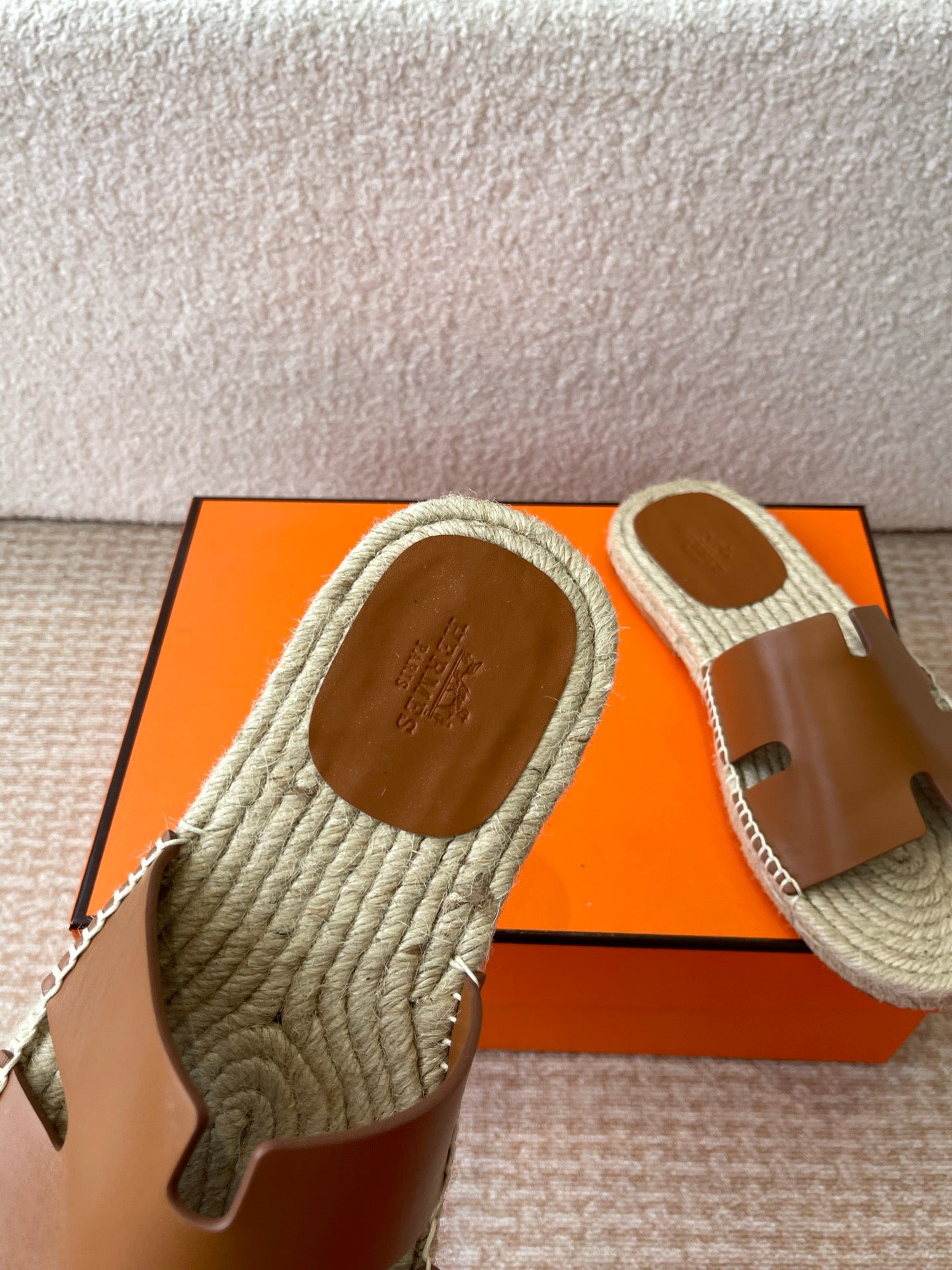 LuxluxHouse Best Quality Women Shoes Hermes