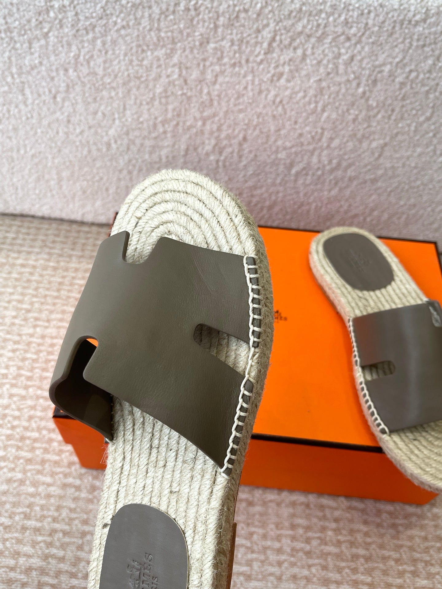 LuxluxHouse Best Quality Women Shoes Hermes