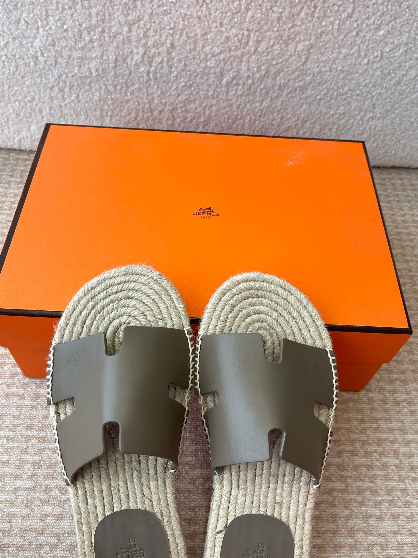 LuxluxHouse Best Quality Women Shoes Hermes