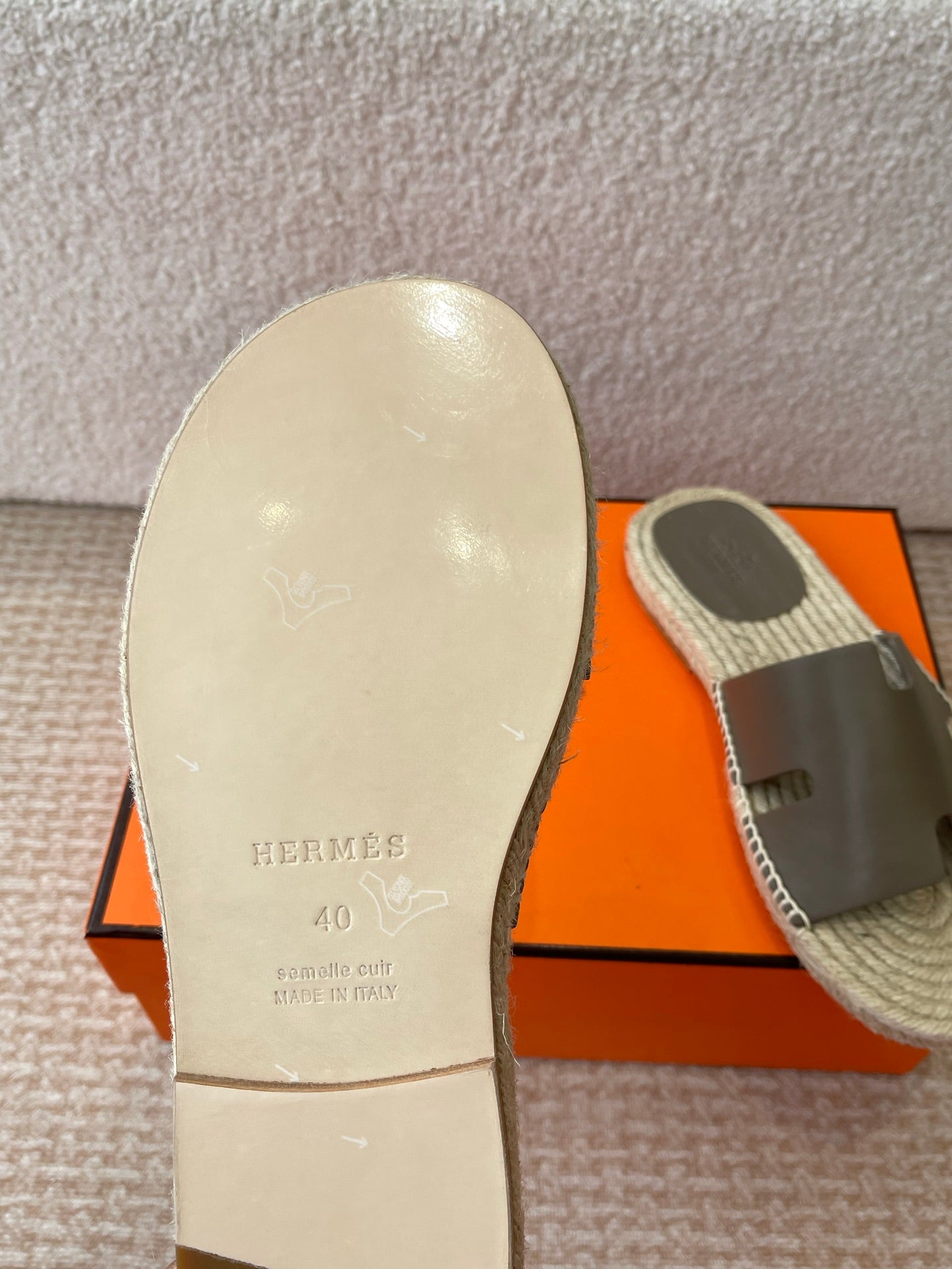 LuxluxHouse Best Quality Women Shoes Hermes