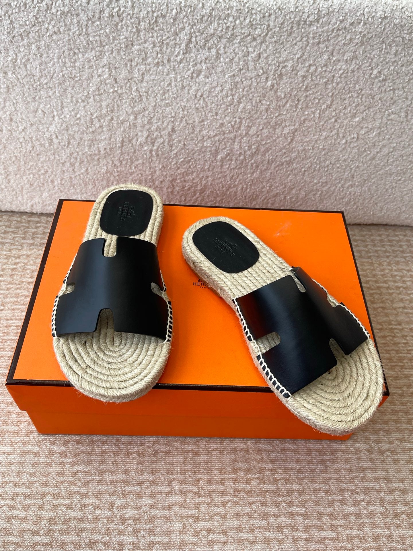 LuxluxHouse Best Quality Women Shoes Hermes
