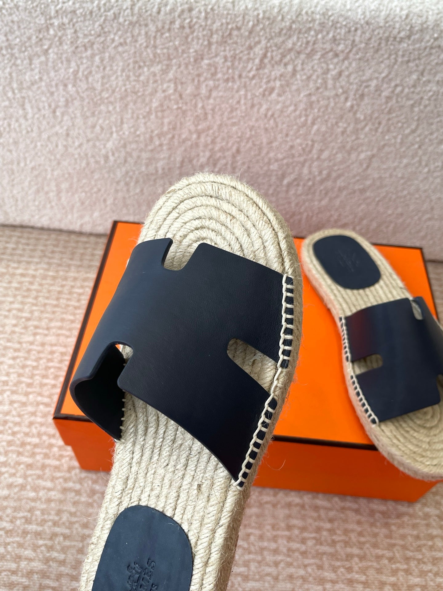 LuxluxHouse Best Quality Women Shoes Hermes