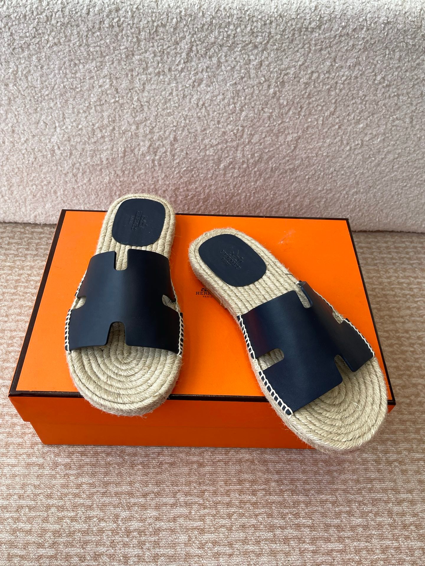 LuxluxHouse Best Quality Women Shoes Hermes