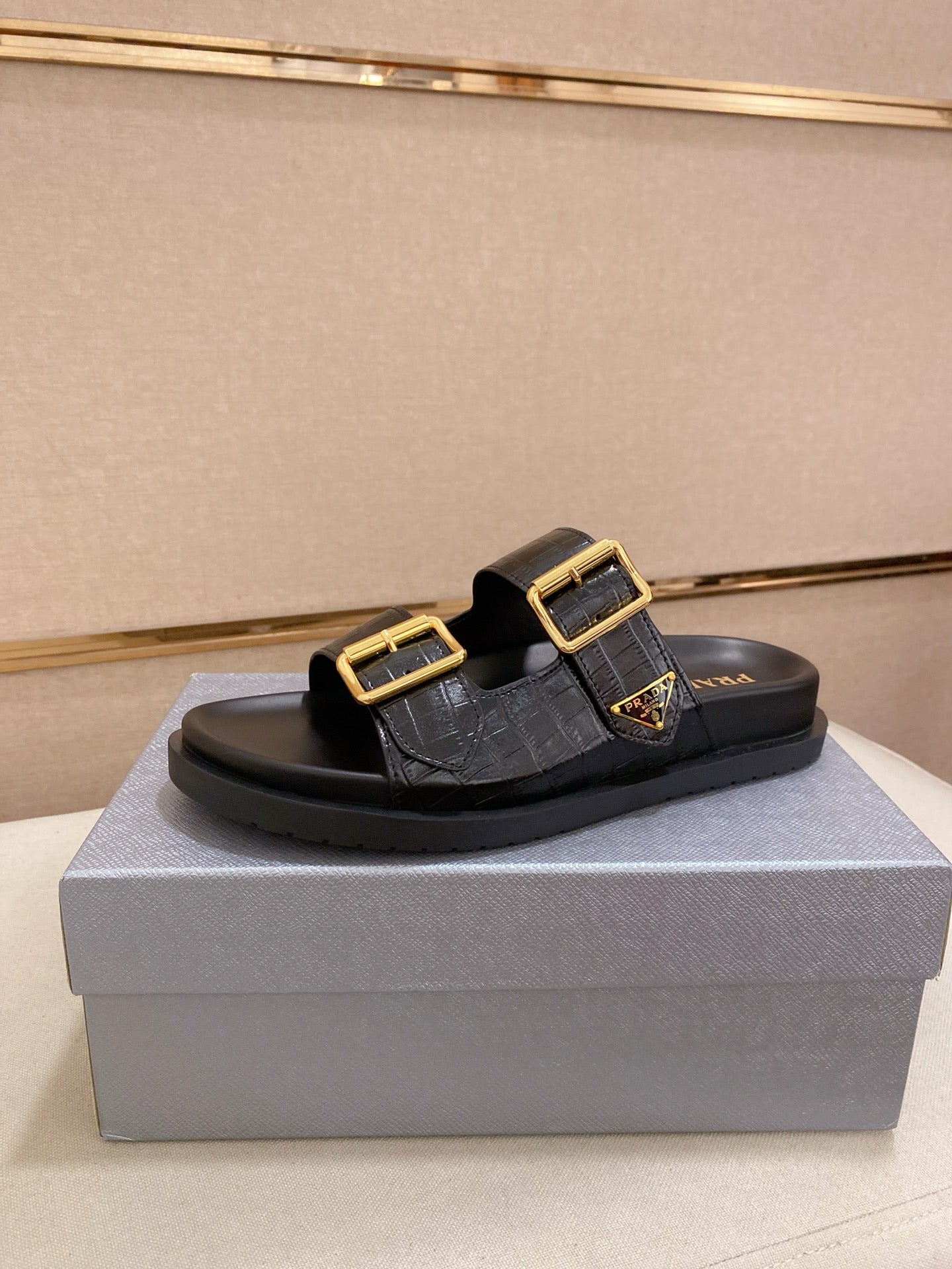 LuxluxHouse Best Quality Sandals Prada