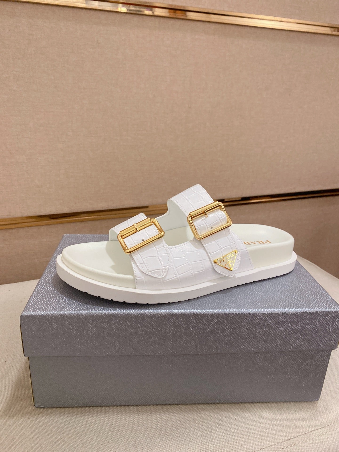 LuxluxHouse Best Quality Sandals Prada