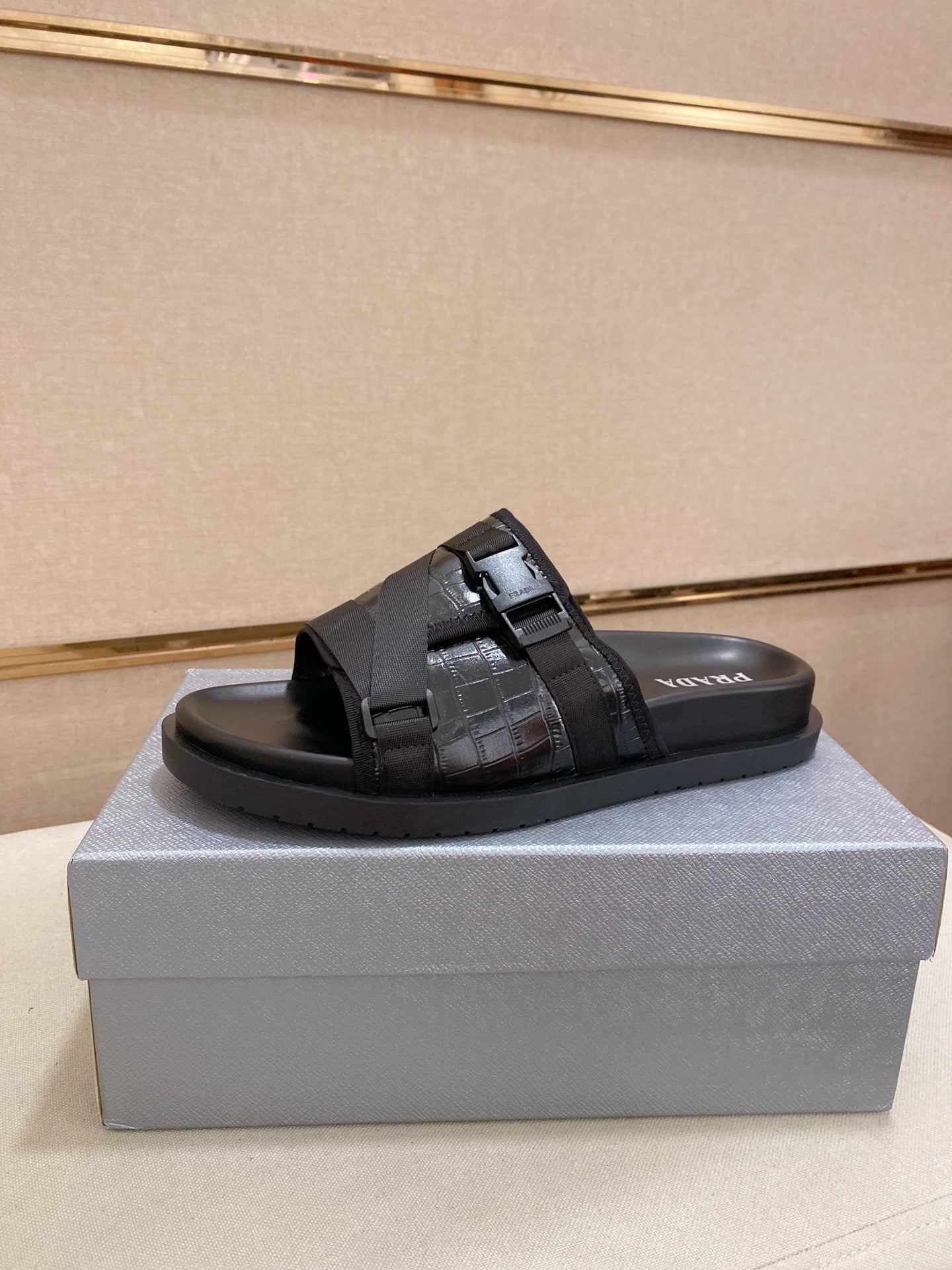 LuxluxHouse Best Quality Sandals Prada