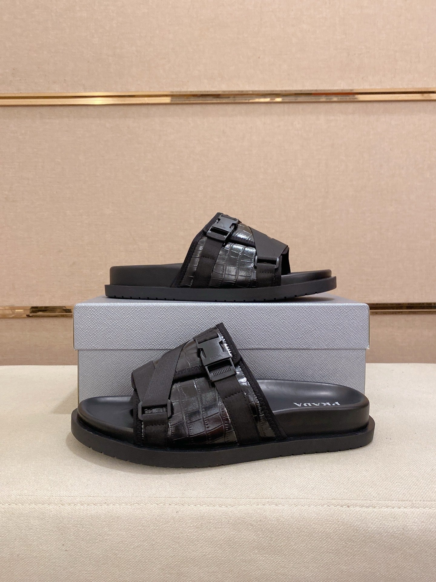 LuxluxHouse Best Quality Sandals Prada