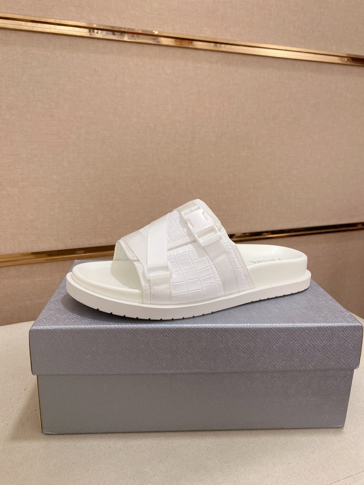 LuxluxHouse Best Quality Sandals Prada