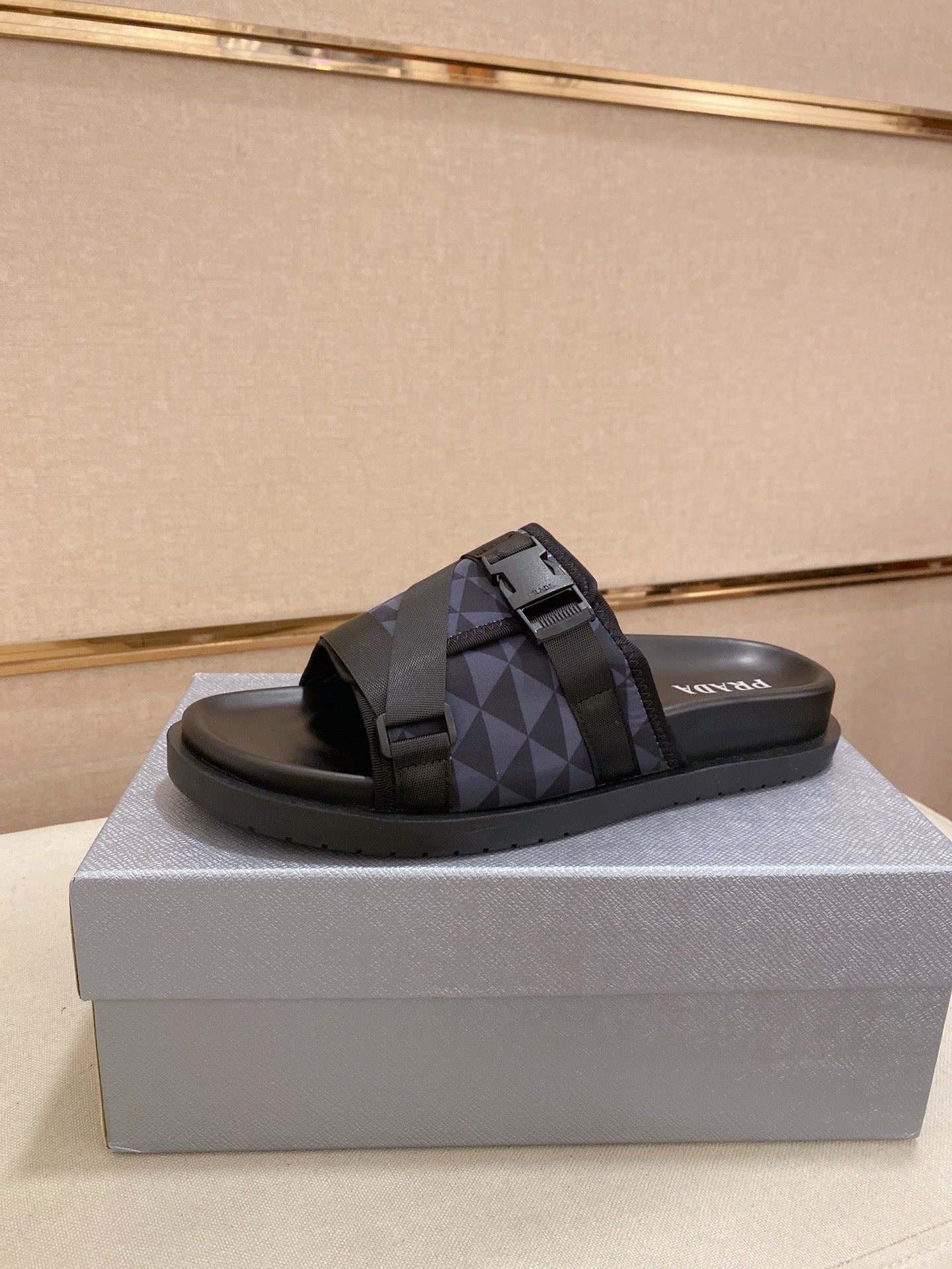 LuxluxHouse Best Quality Sandals Prada