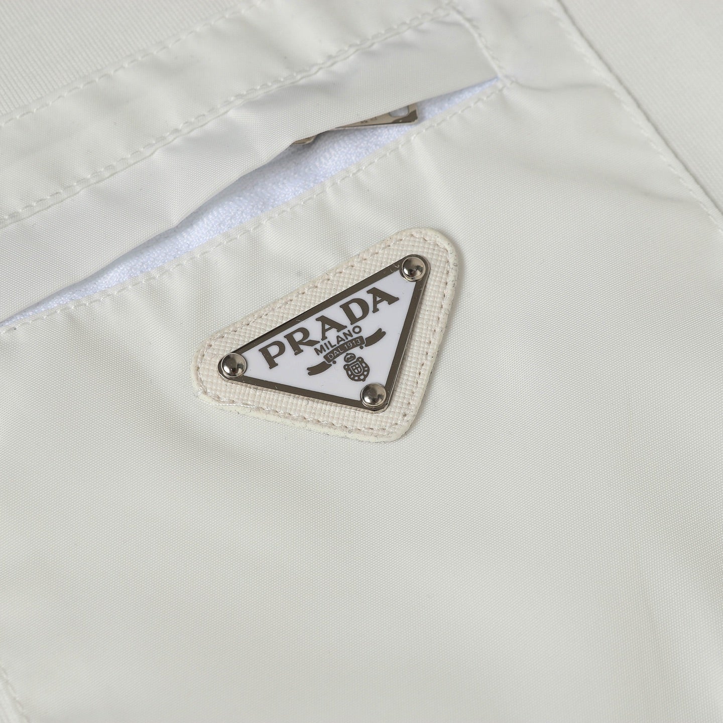 LuxluxHouse Best Quality Clothes T-shirt Prada