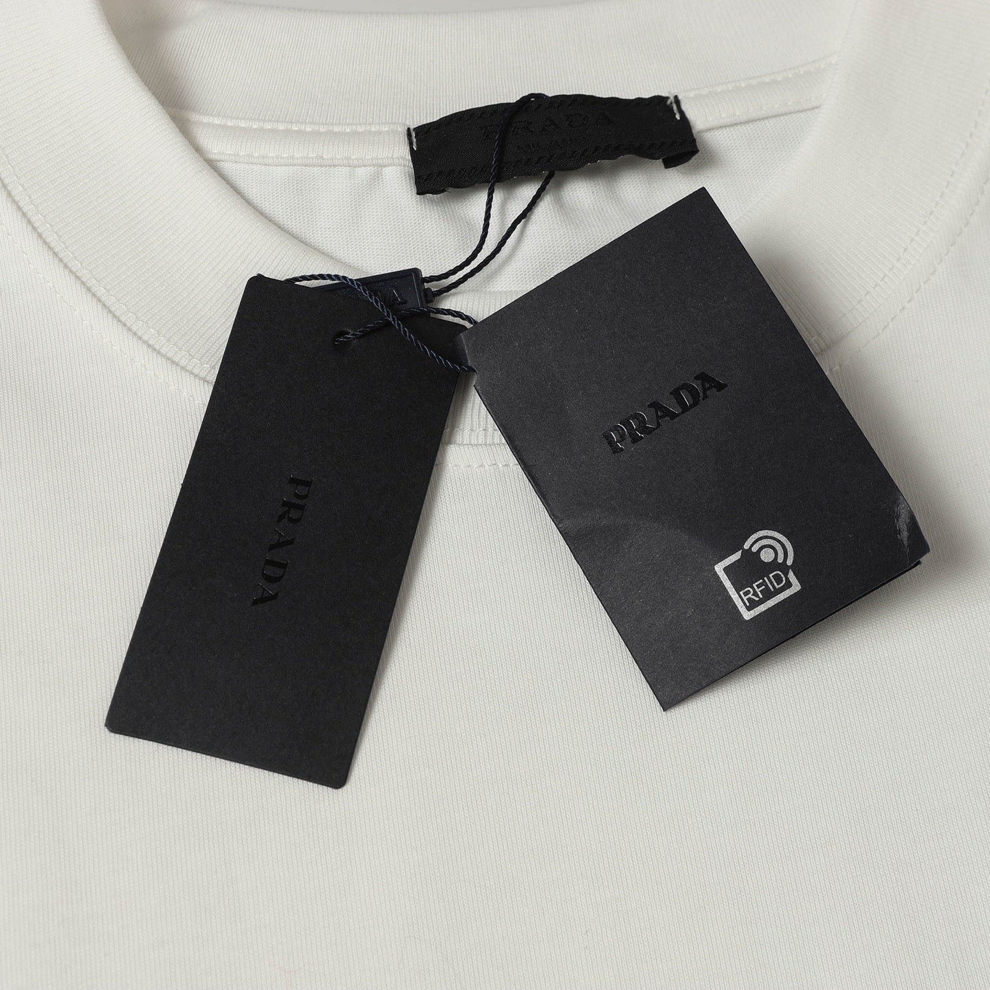 LuxluxHouse Best Quality Clothes T-shirt Prada