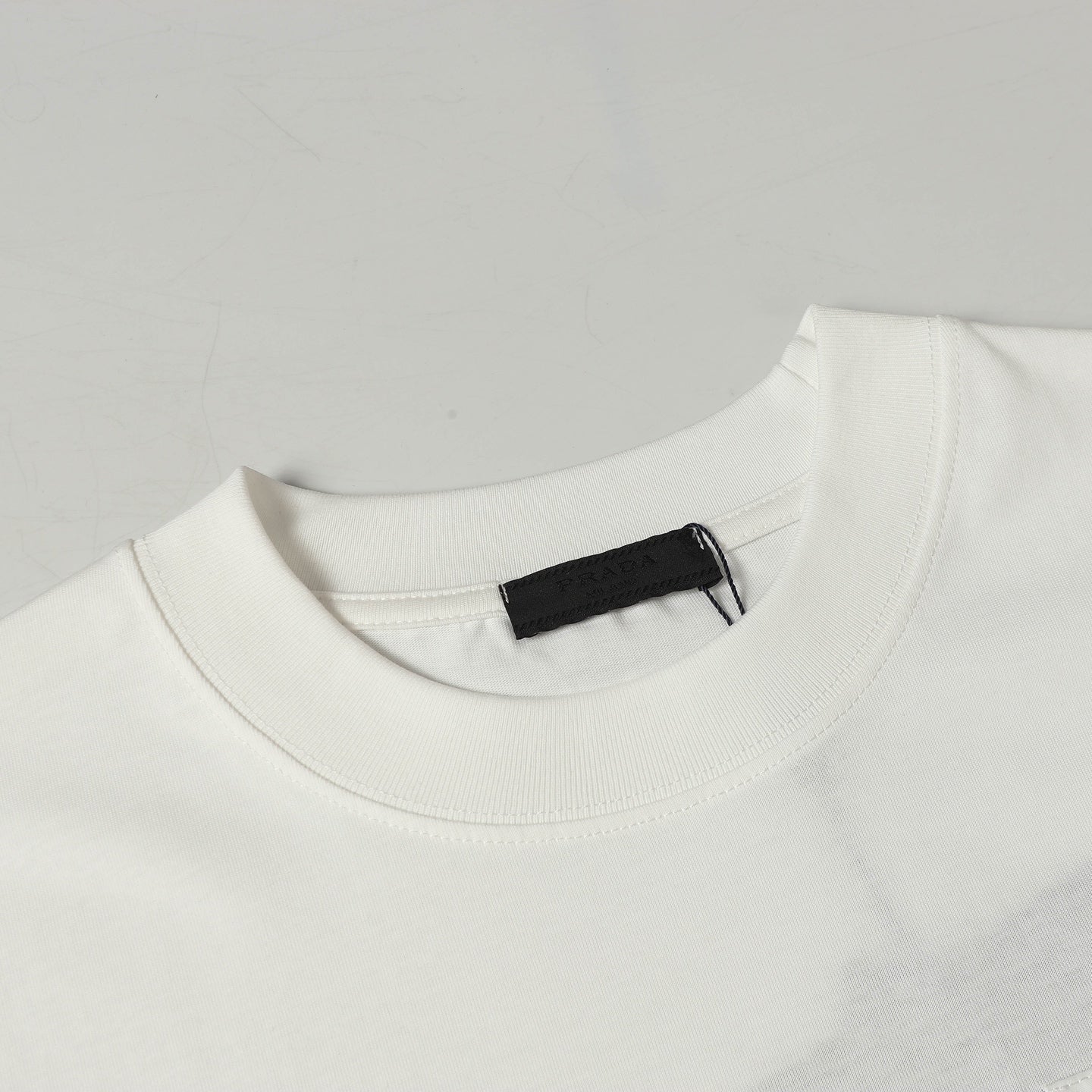 LuxluxHouse Best Quality Clothes T-shirt Prada