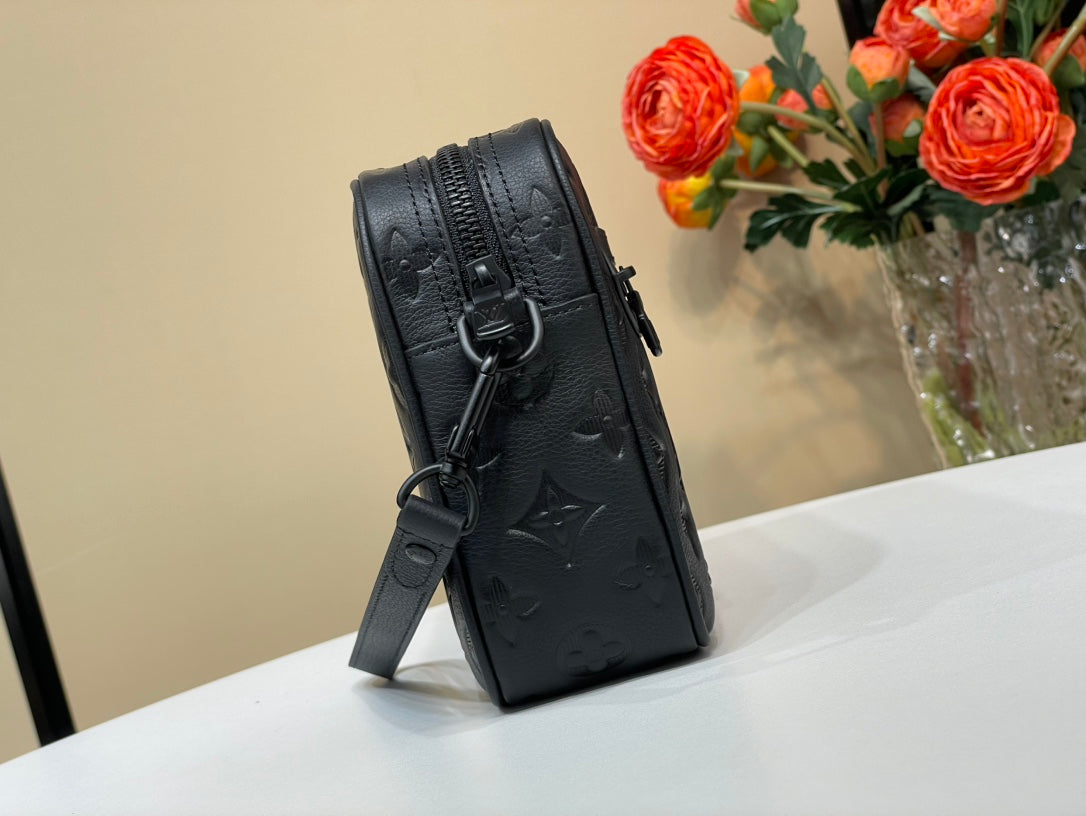LuxluxHouse Best Quality Bags Louis Vuitton Men