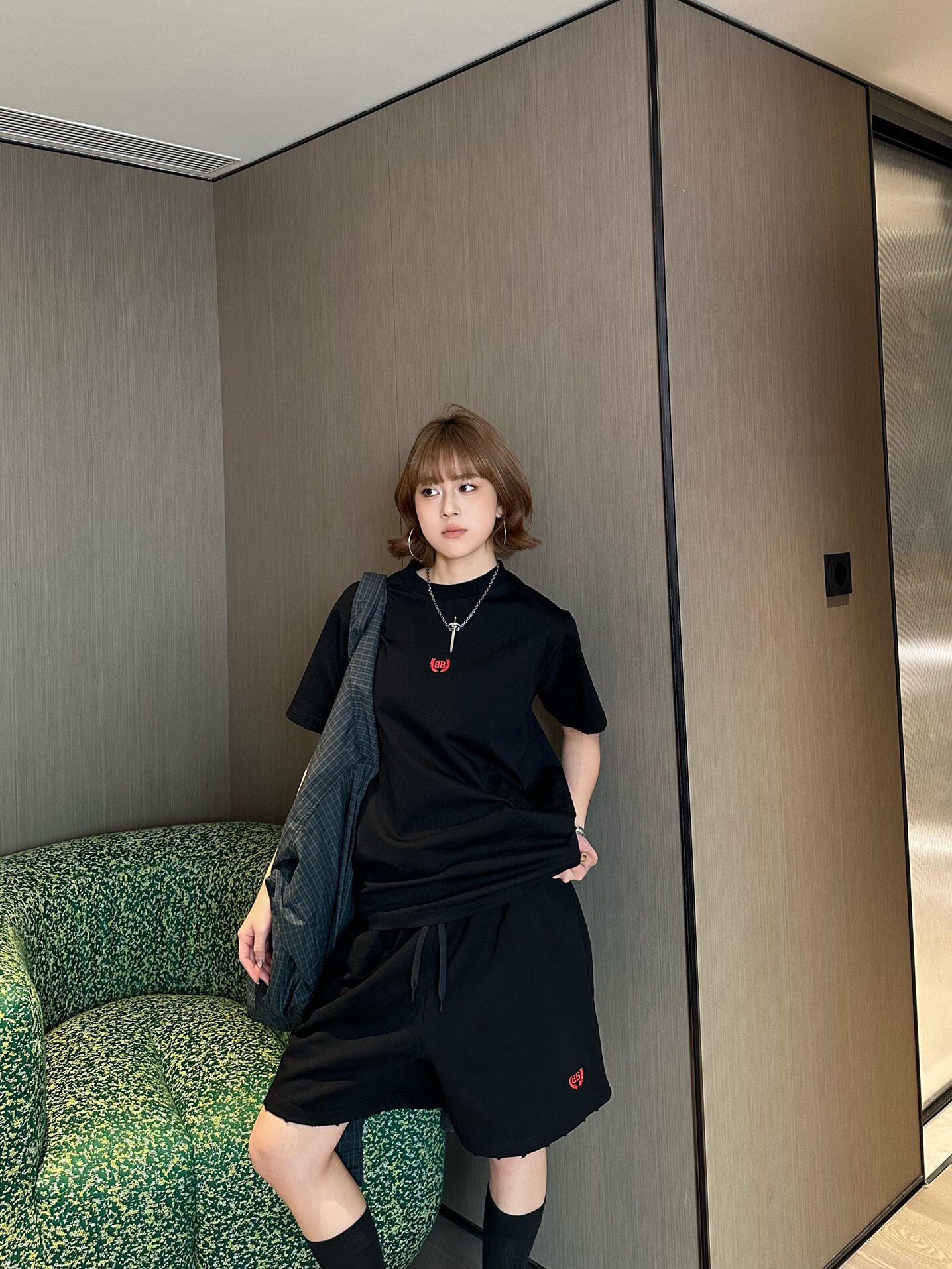 LuxluxHouse Best Quality Clothes Balenciaga Pants