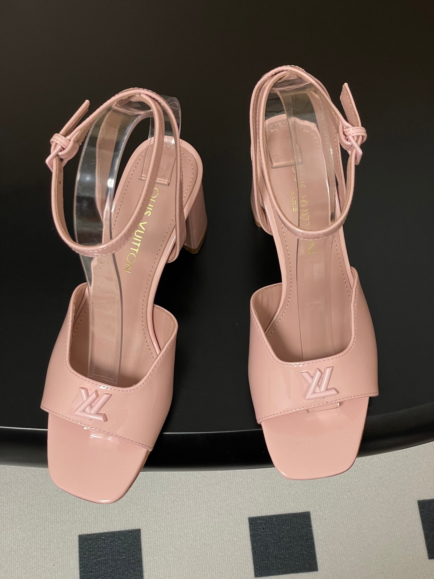 LuxluxHouse Best Quality Women Shoes Louis Vuitton