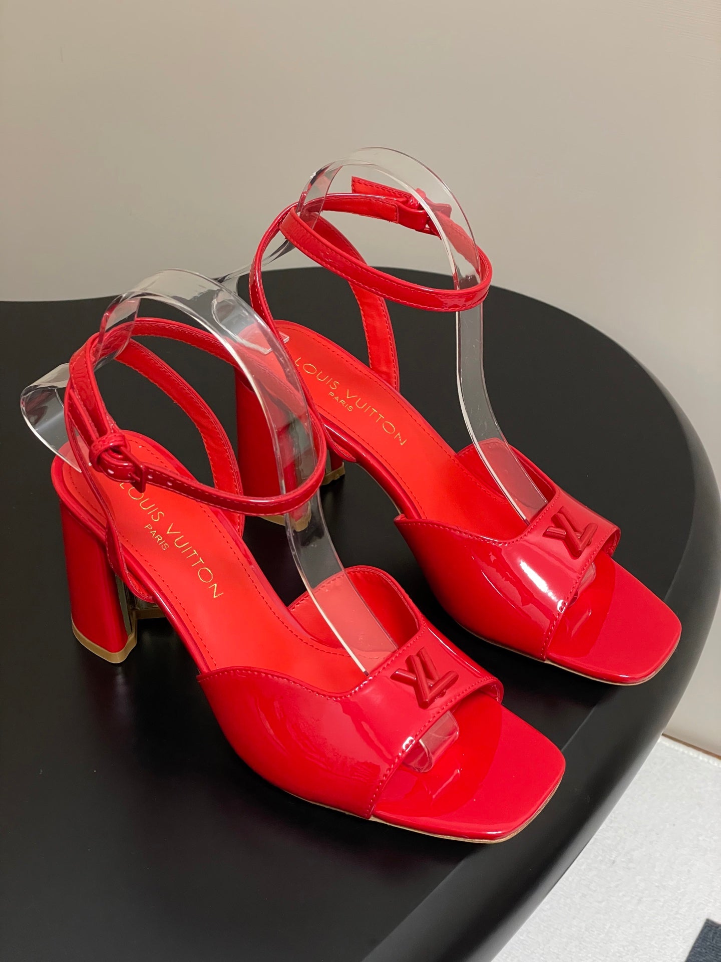 LuxluxHouse Best Quality Women Shoes Louis Vuitton