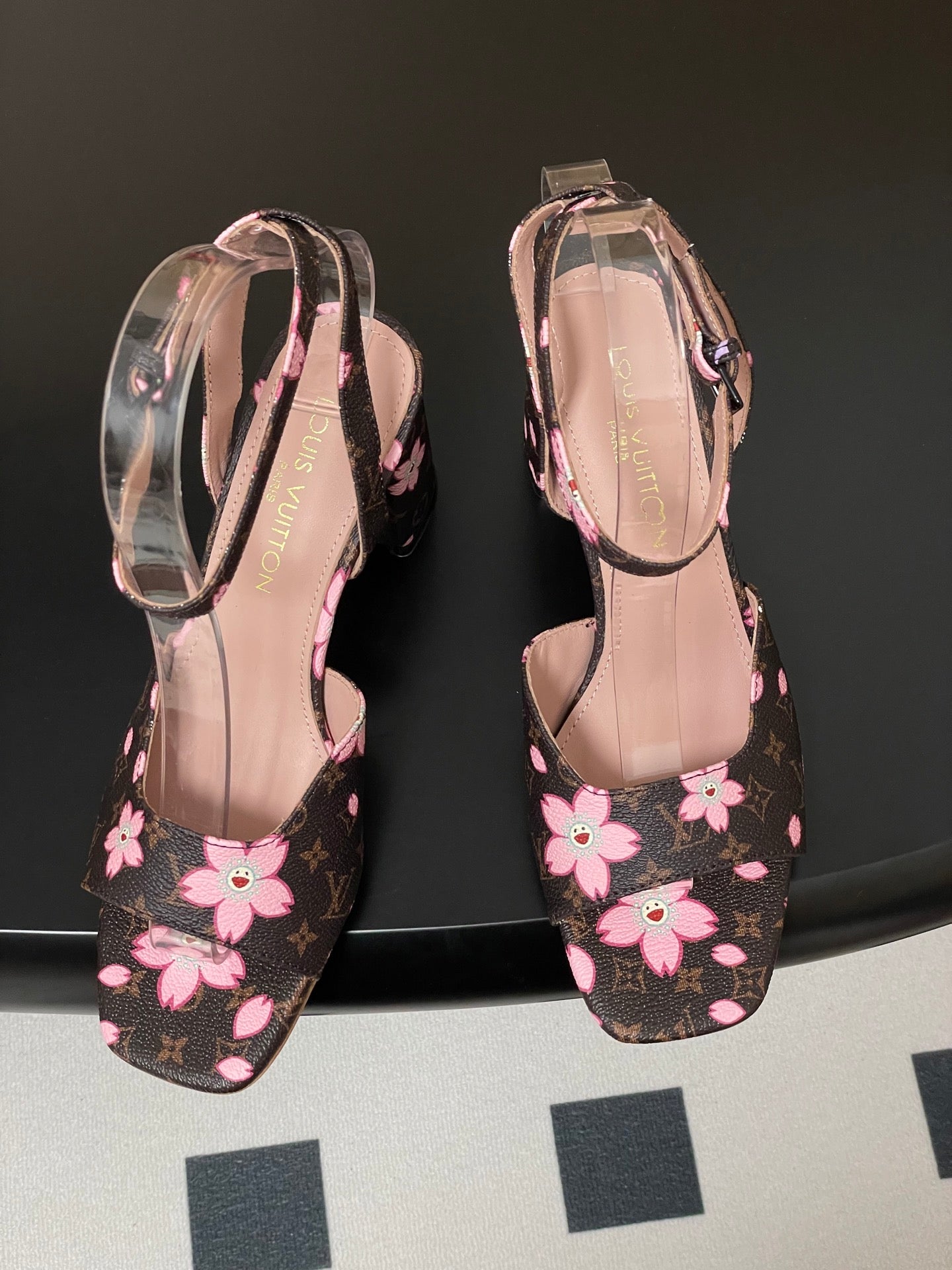 LuxluxHouse Best Quality Women Shoes Louis Vuitton