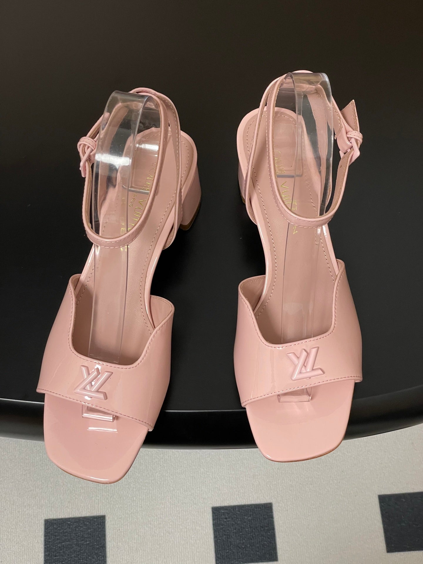 LuxluxHouse Best Quality Women Shoes Louis Vuitton