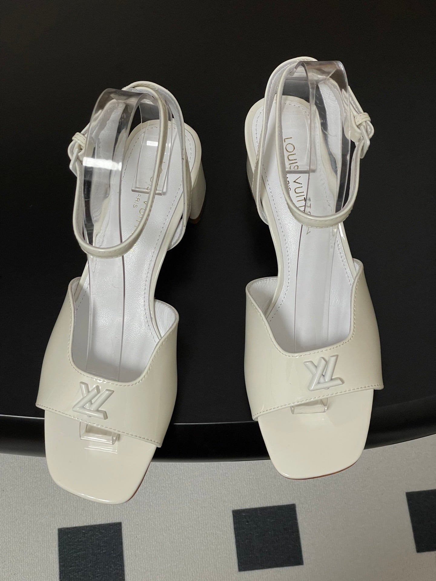 LuxluxHouse Best Quality Women Shoes Louis Vuitton