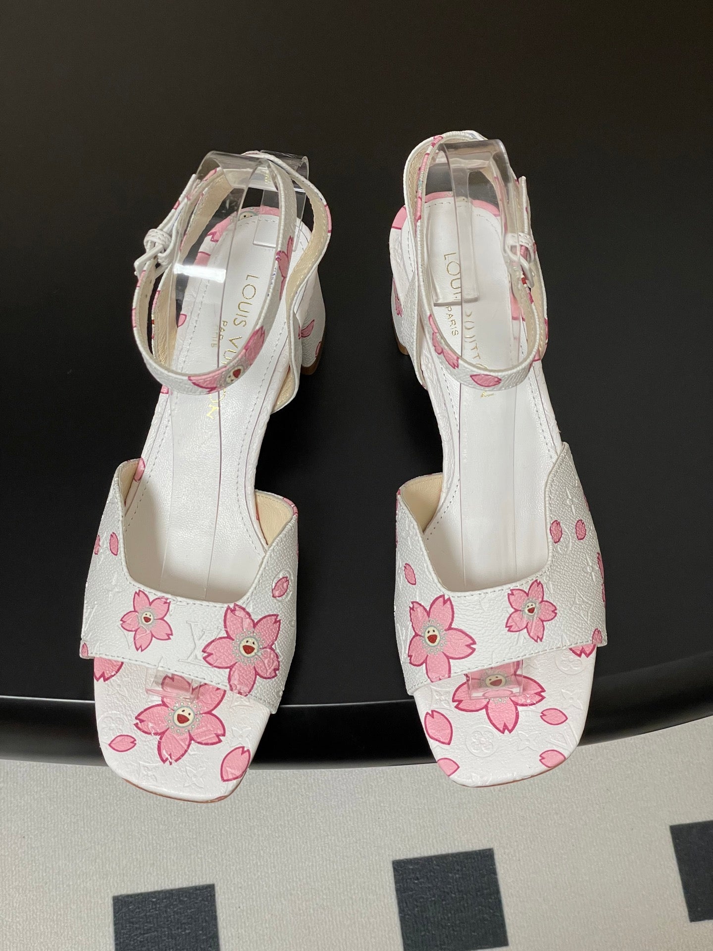 LuxluxHouse Best Quality Women Shoes Louis Vuitton