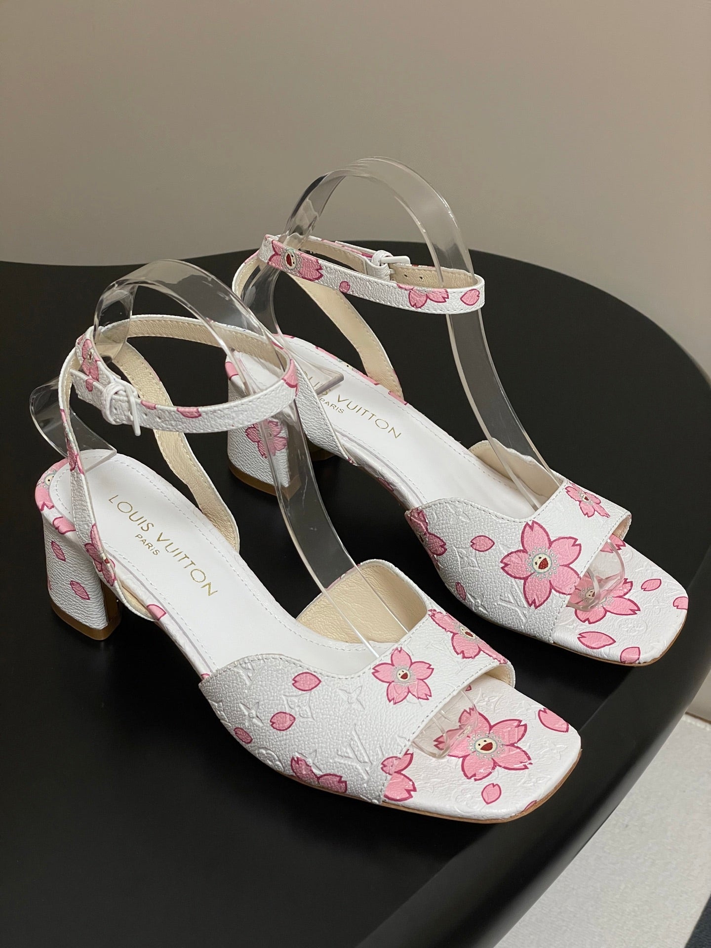LuxluxHouse Best Quality Women Shoes Louis Vuitton