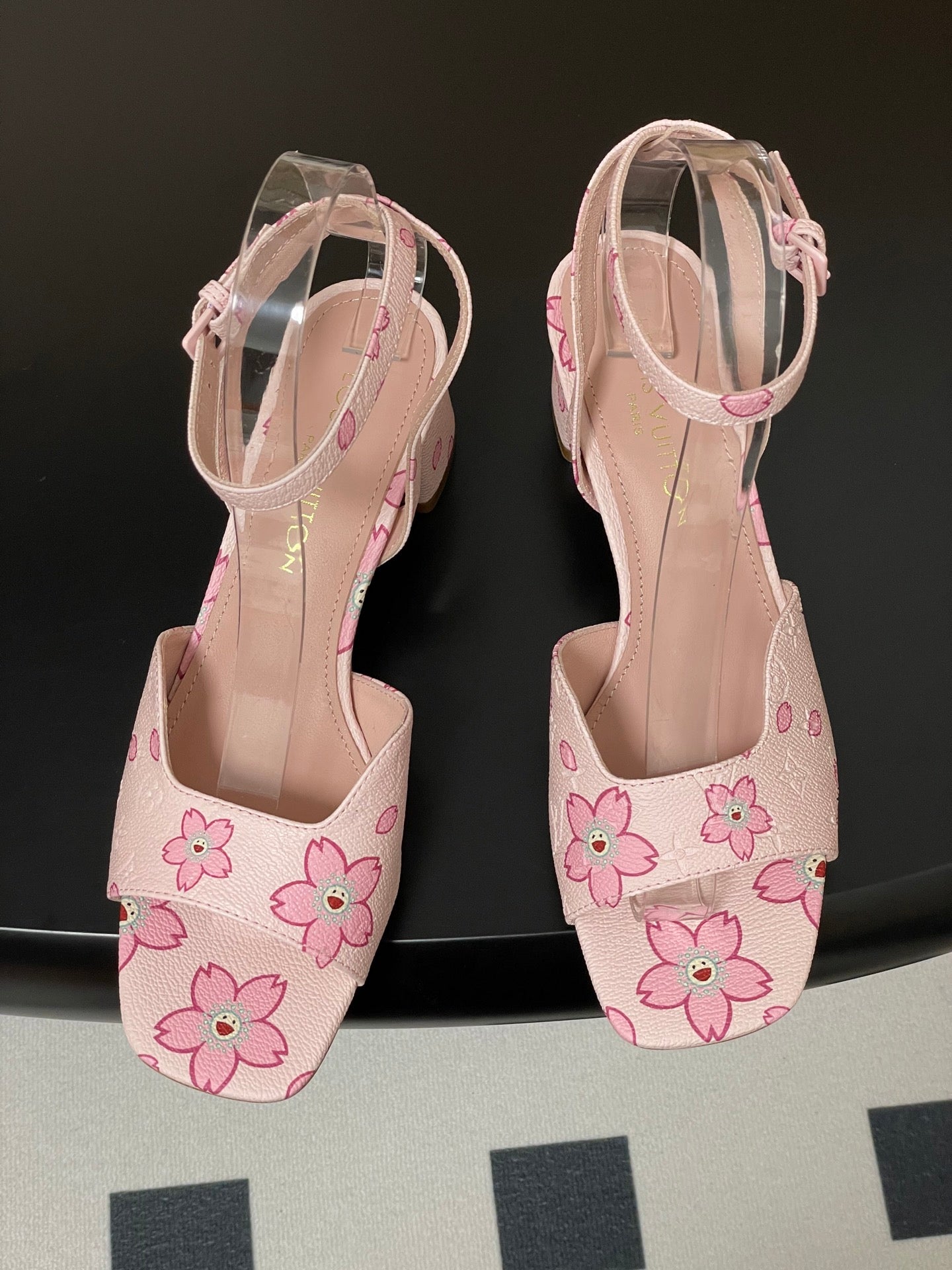 LuxluxHouse Best Quality Women Shoes Louis Vuitton
