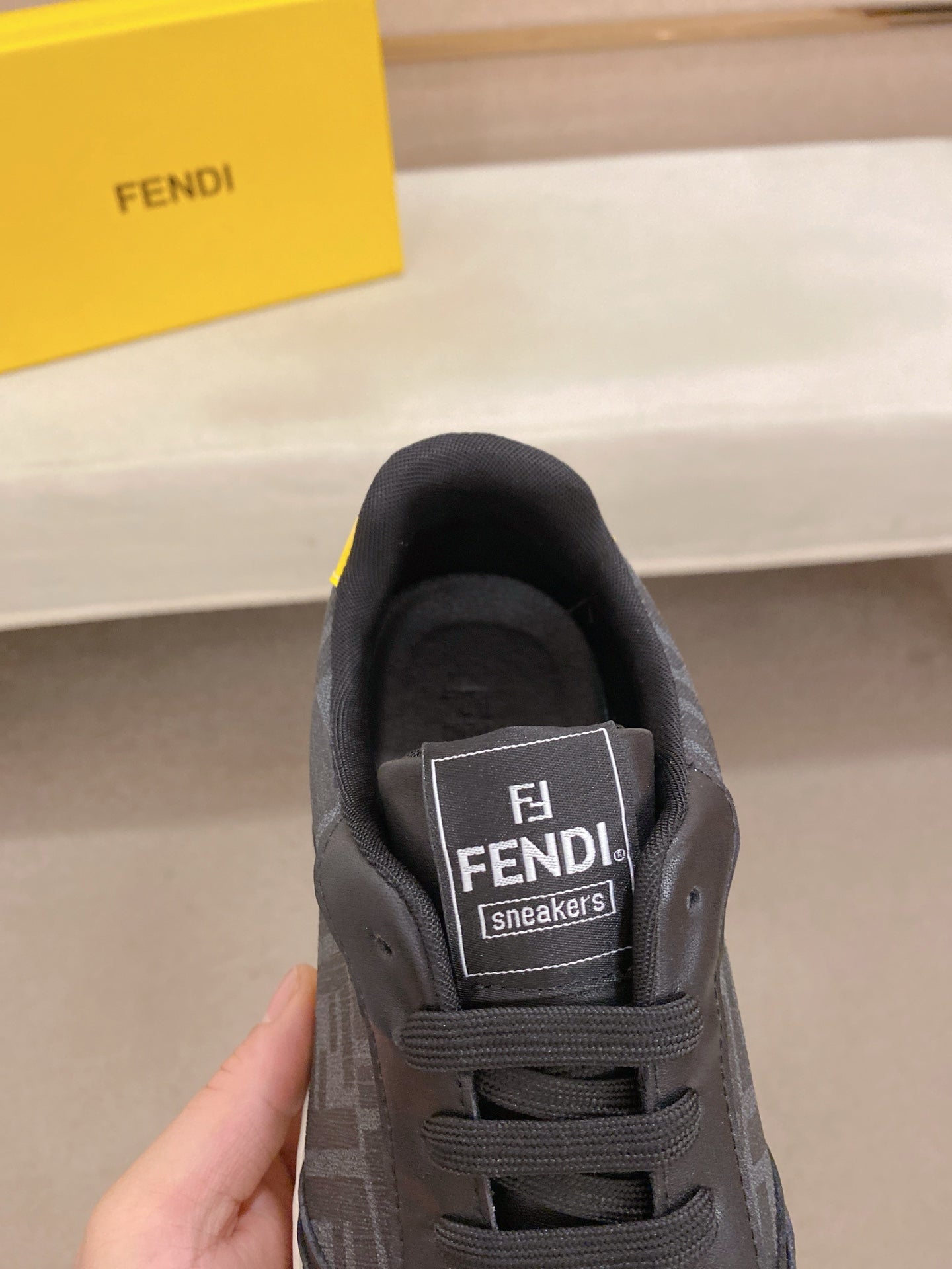 LuxluxHouse Best Quality Shoes Fendi