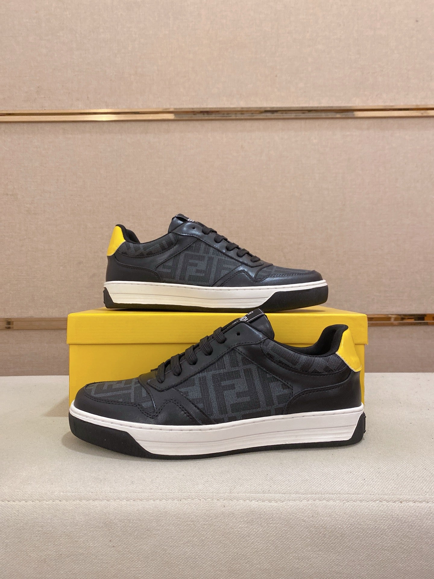 LuxluxHouse Best Quality Shoes Fendi