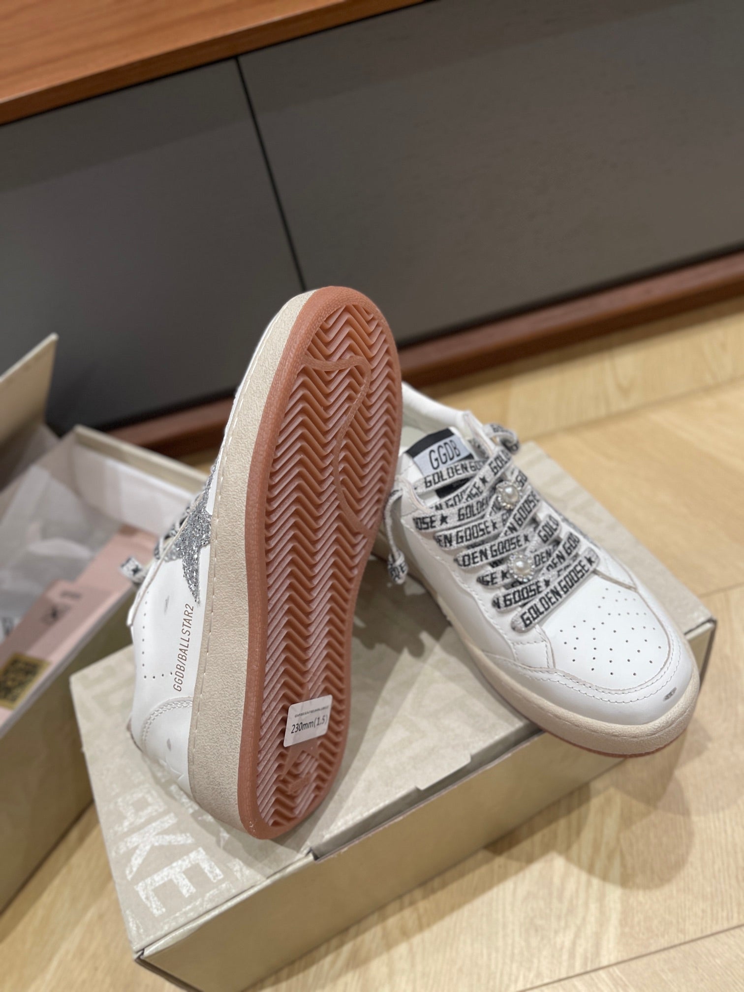 LuxluxHouse Best Quality Shoes Golden Goose