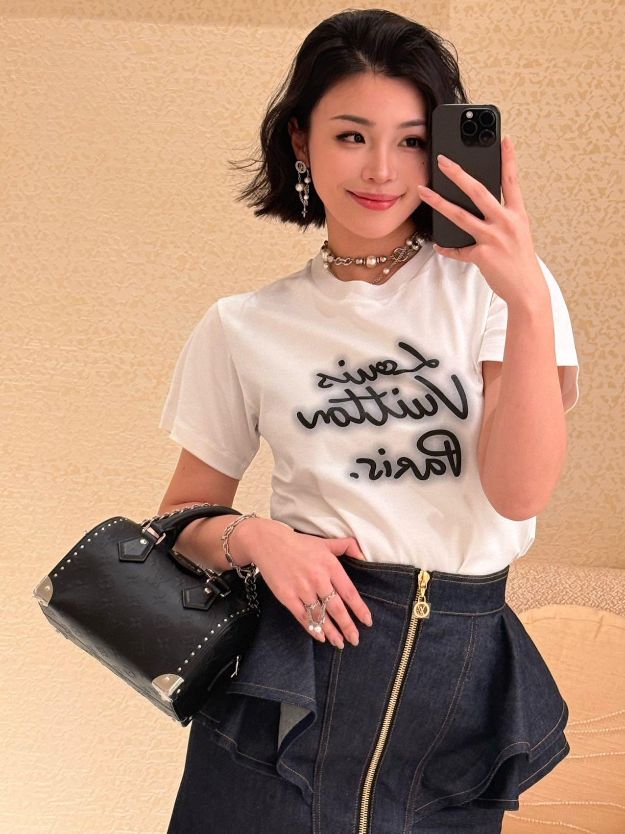 LuxluxHouse Best Quality Clothes T-shirt Louis Vuitton